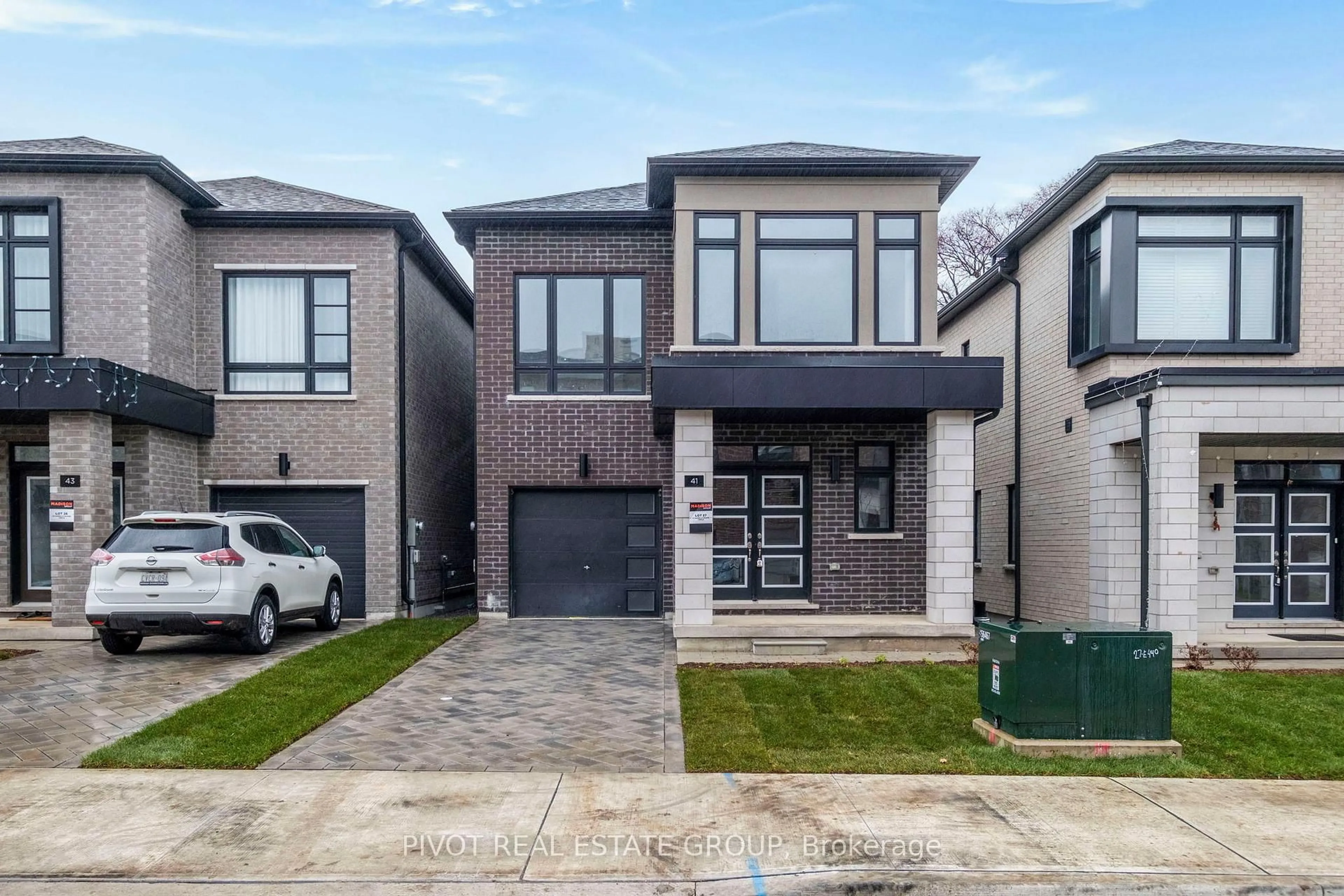 Home with brick exterior material, street for 41 Danielle Moore Circ, Toronto Ontario M1P 0G9