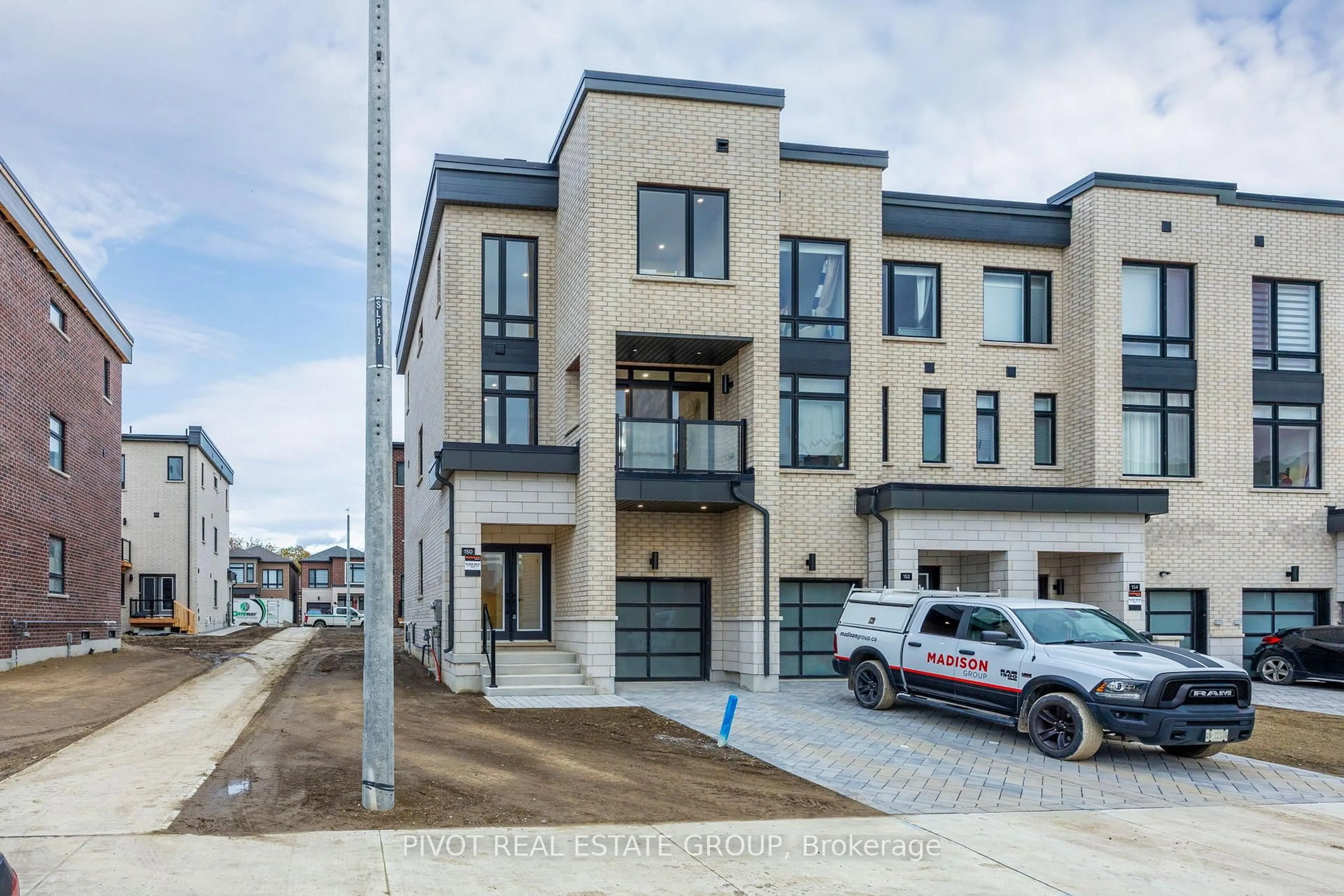 Unknown for 150 Danielle Moore Circ, Toronto Ontario M1P 0G9