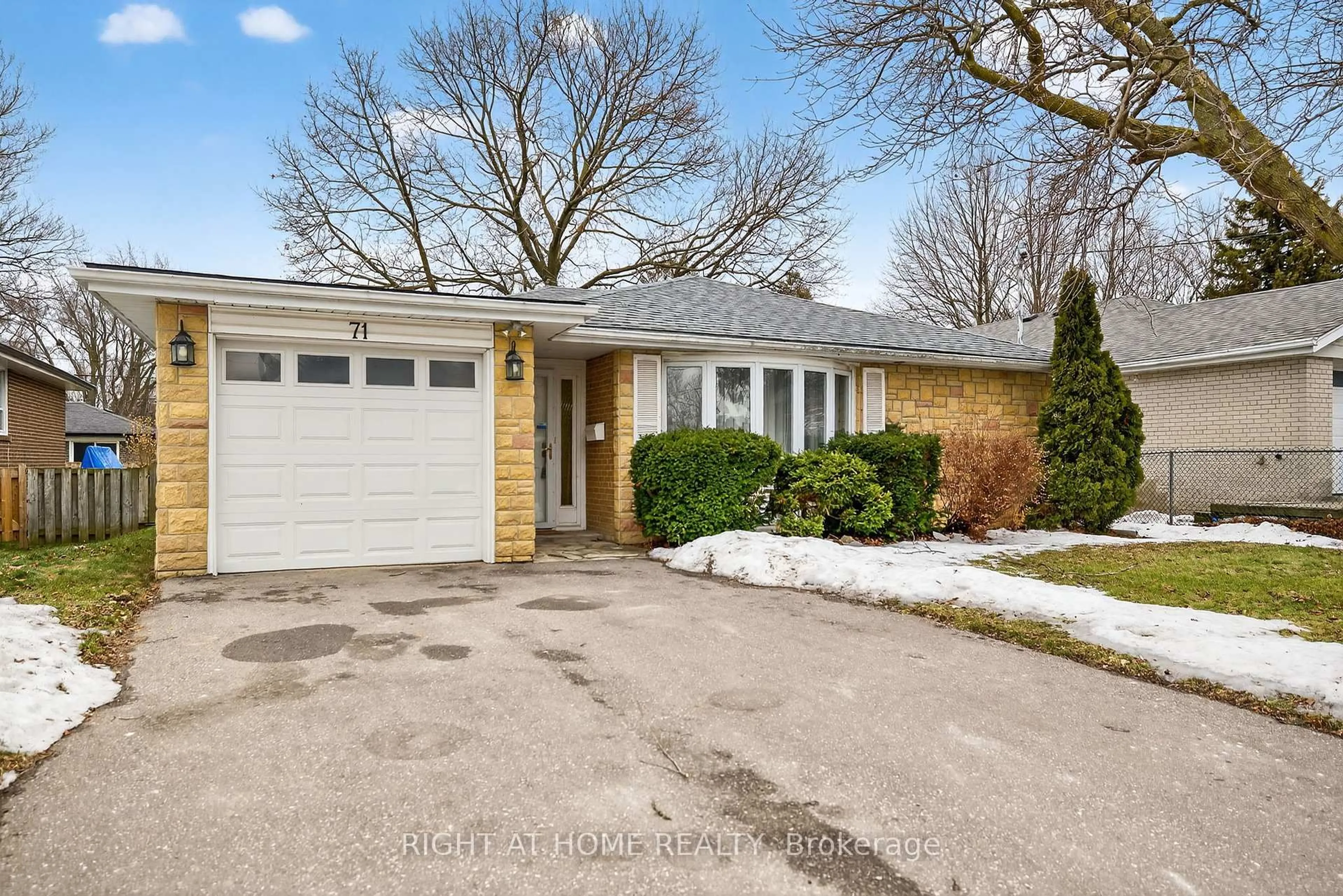 Home with brick exterior material, street for 71 Banmoor Blvd, Toronto Ontario M1J 2Z4