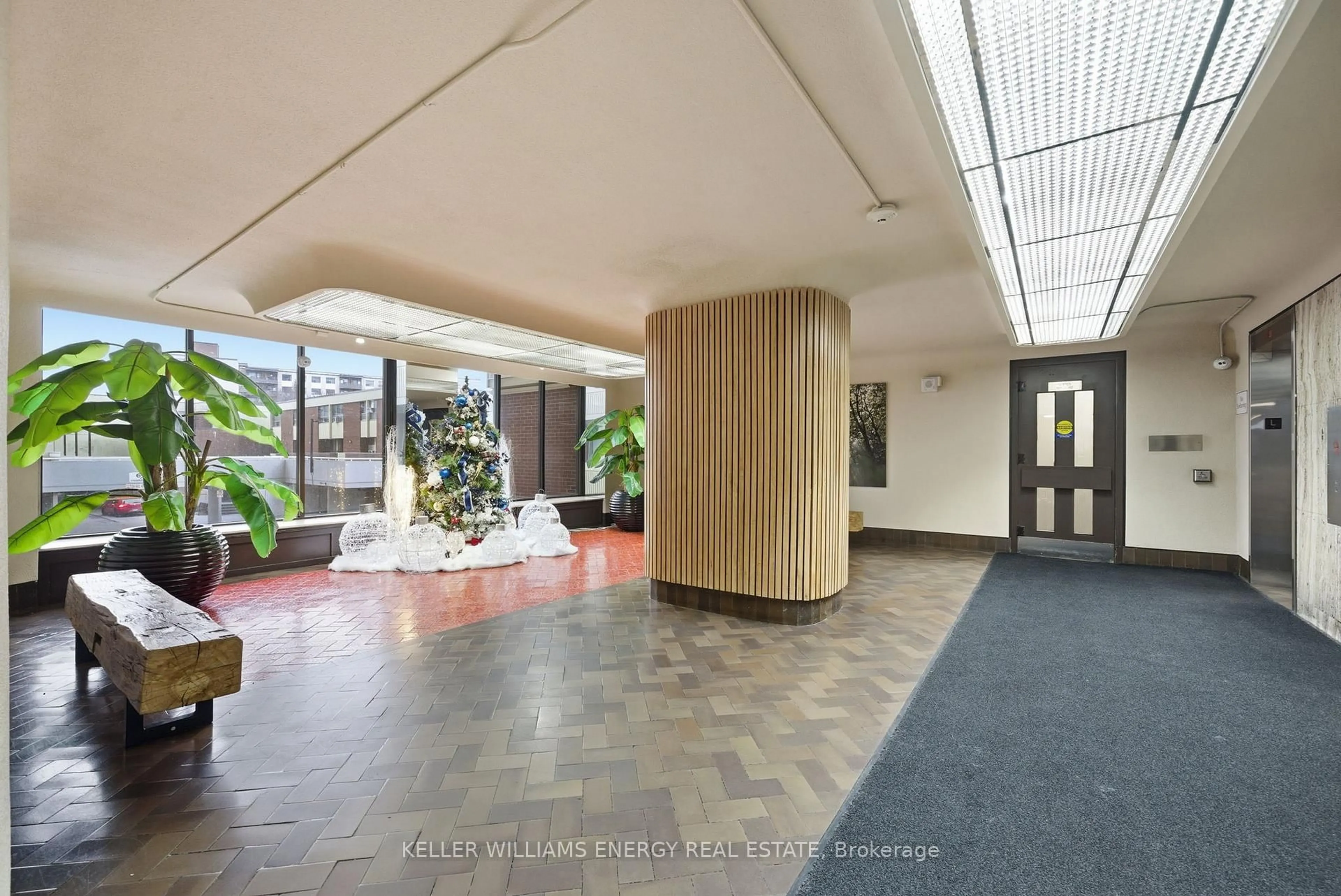 Lobby for 1 Massey Sq #1514, Toronto Ontario M4C 5L4