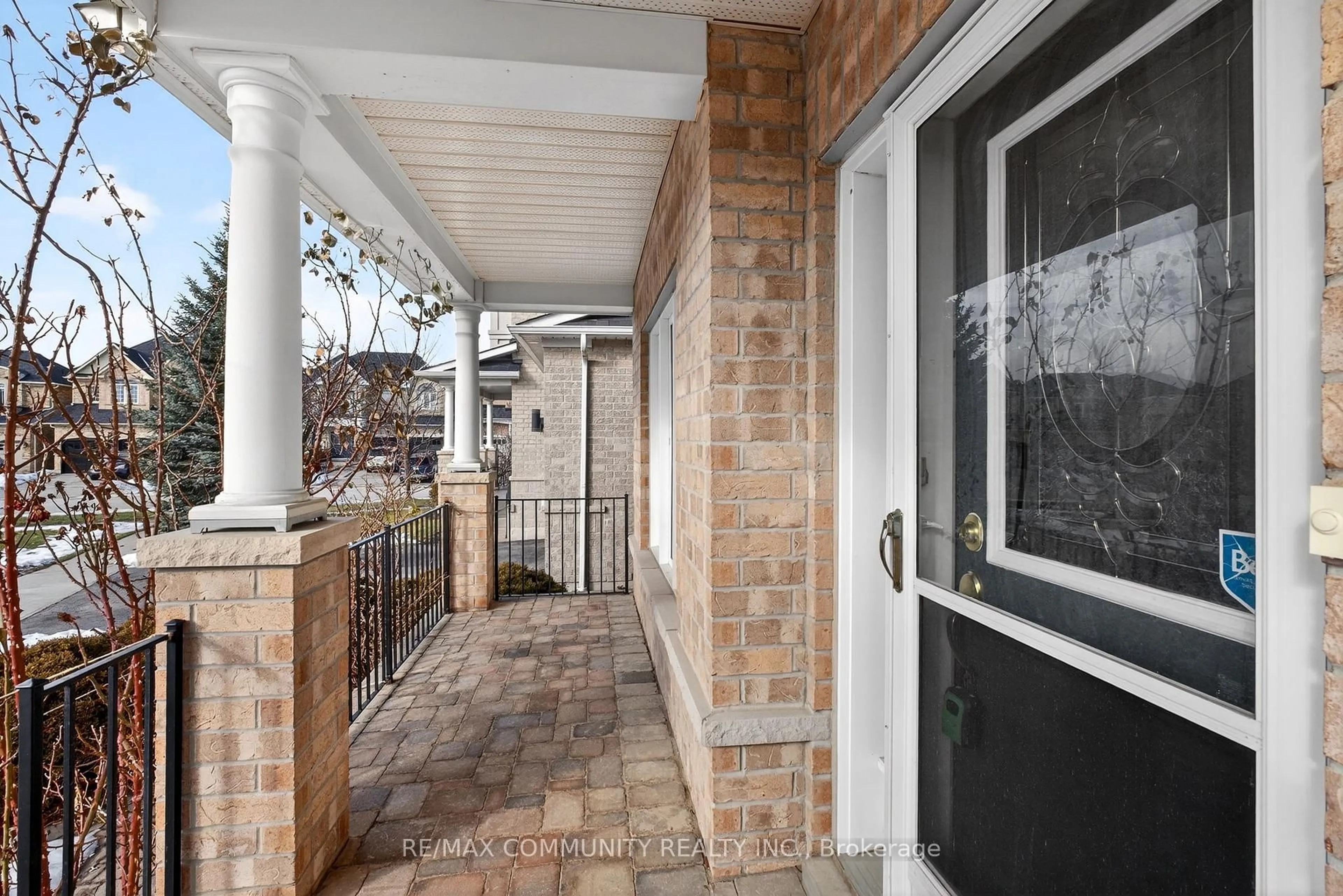 Unknown for 19 Abraham Crt, Ajax Ontario L1Z 0A9