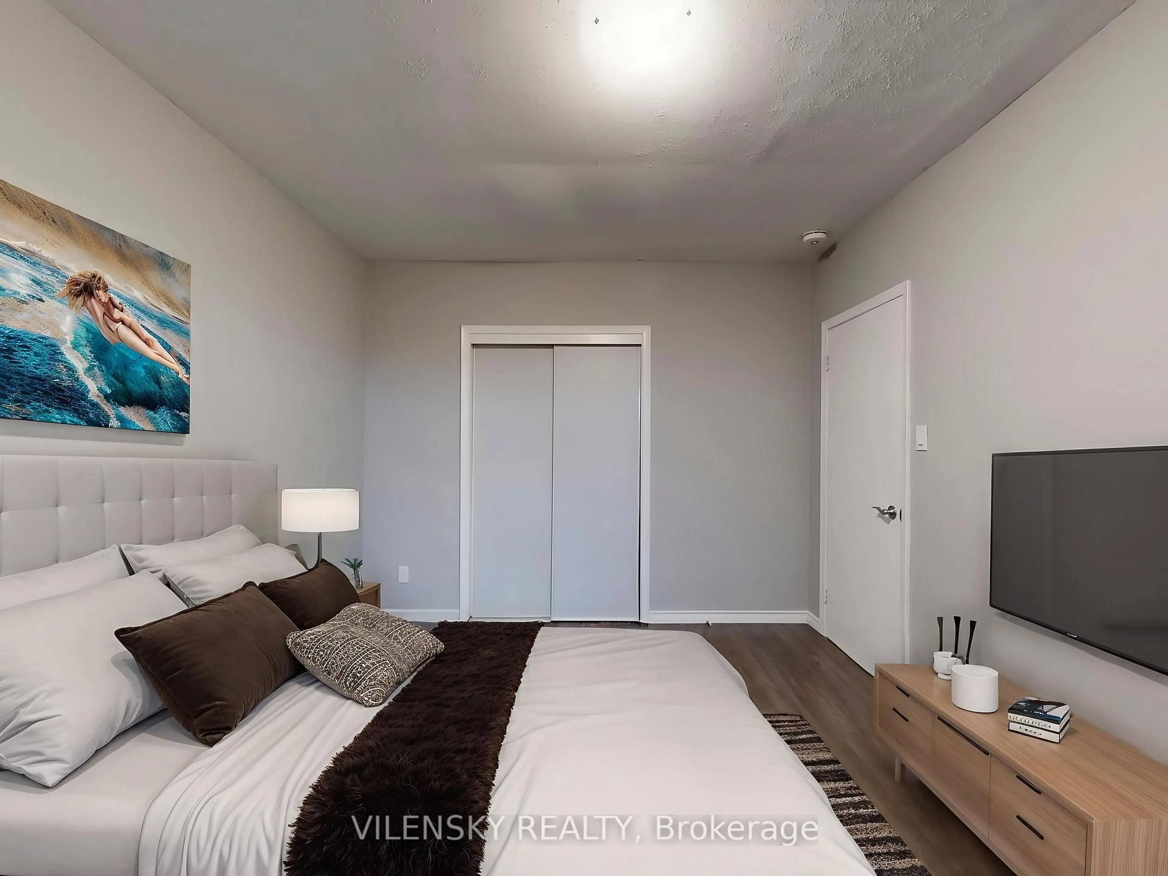 A pic of a room for 333 Rosedale Dr, Whitby Ontario L1N 1Z2