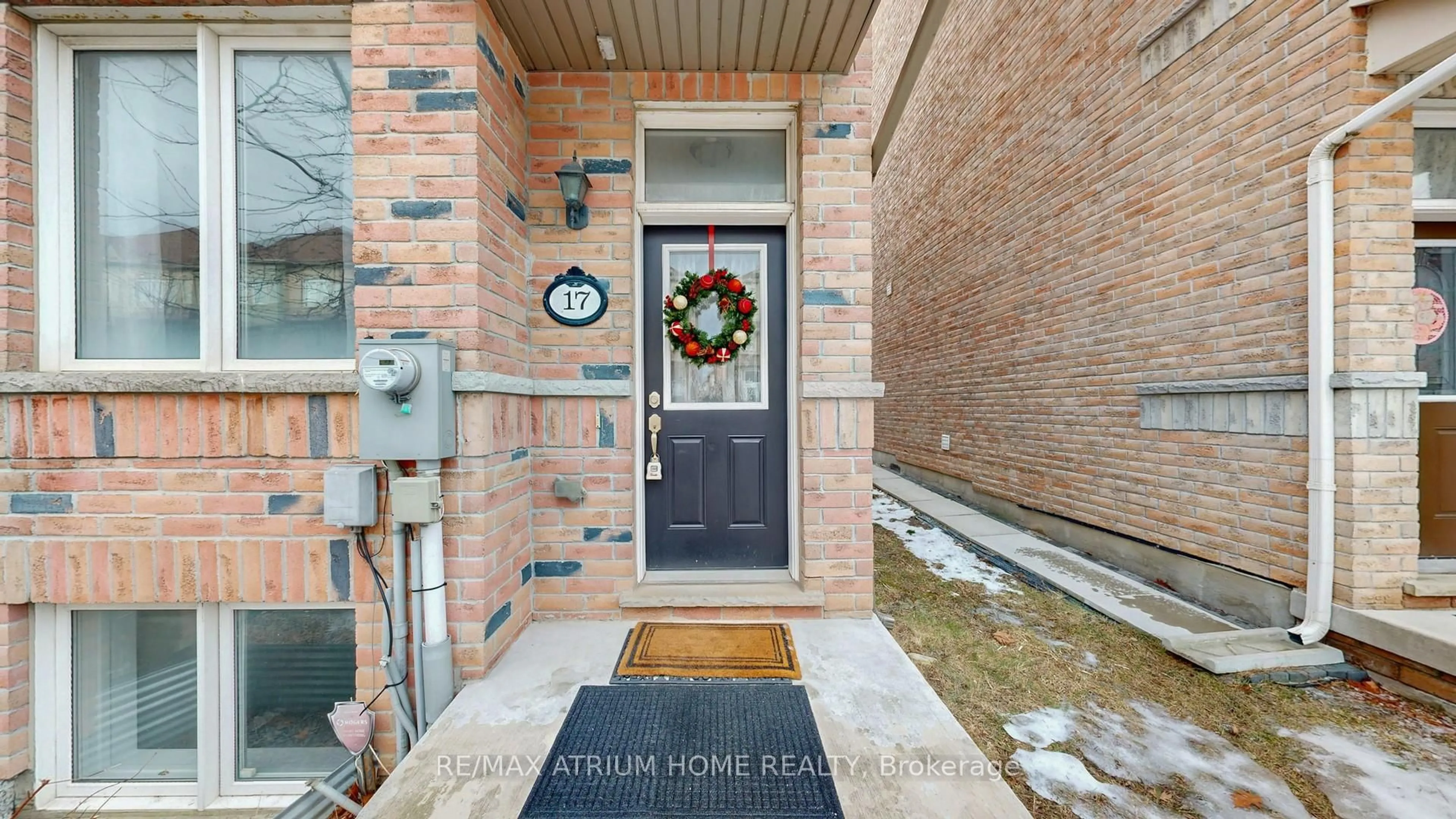 Home with brick exterior material, street for 17 Kawneer Terr, Toronto Ontario M1P 0C3