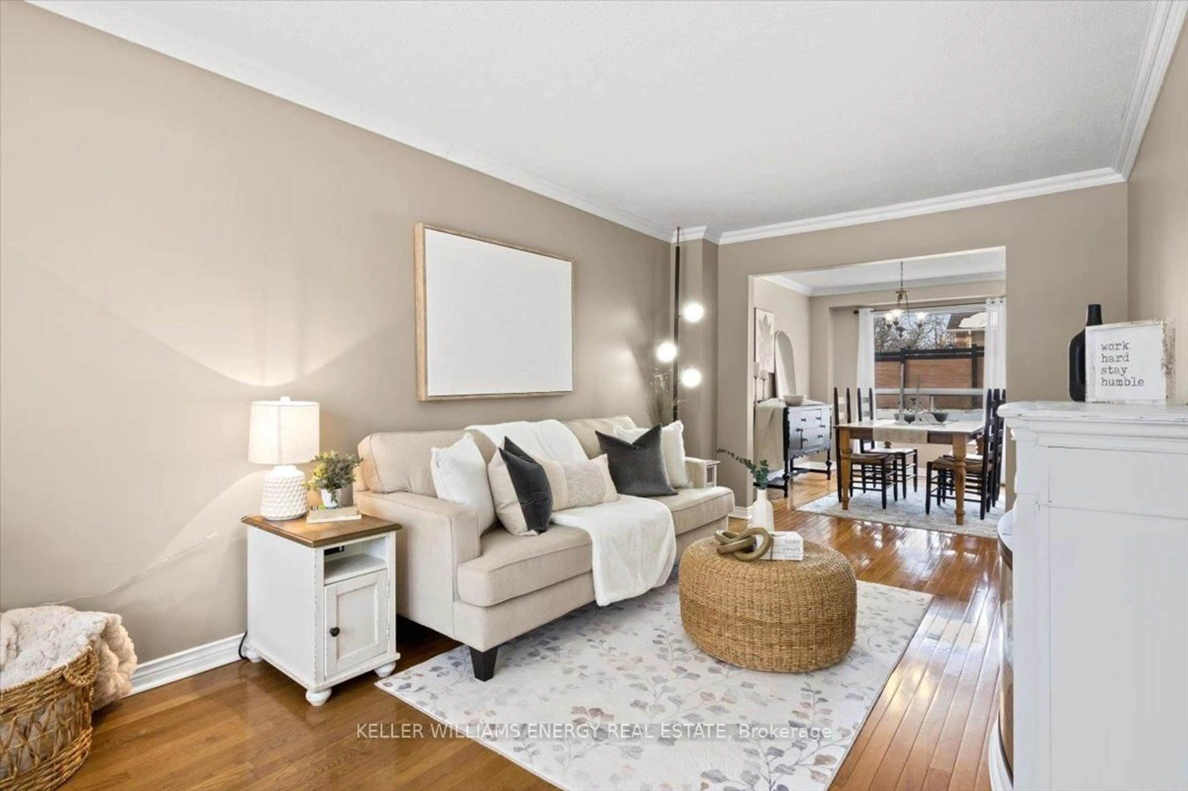 Living room with furniture, wood/laminate floor for 2 Resnik Dr, Clarington Ontario L1B 1K5