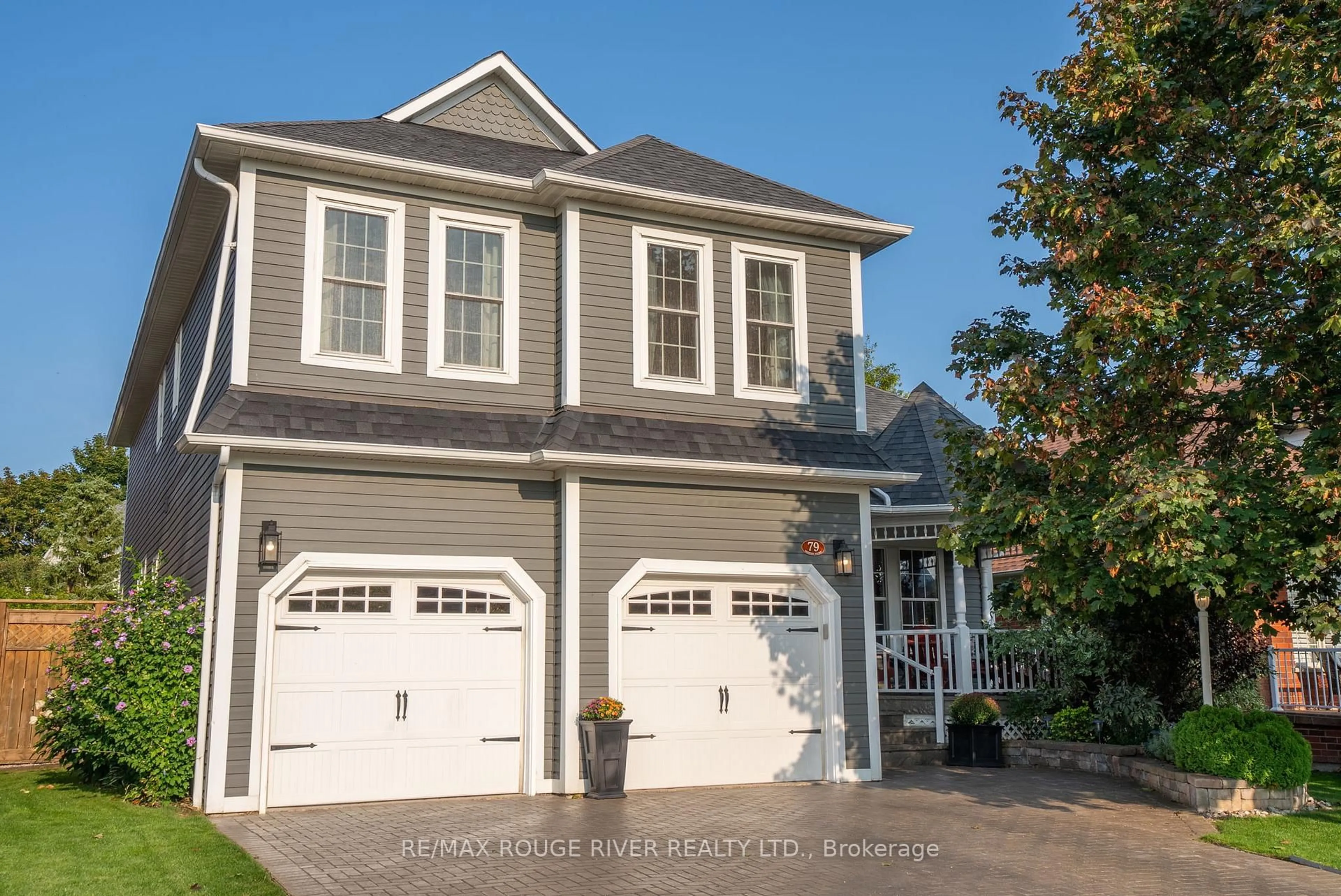 Home with vinyl exterior material, street for 79 Watford St, Whitby Ontario L1M 1E8