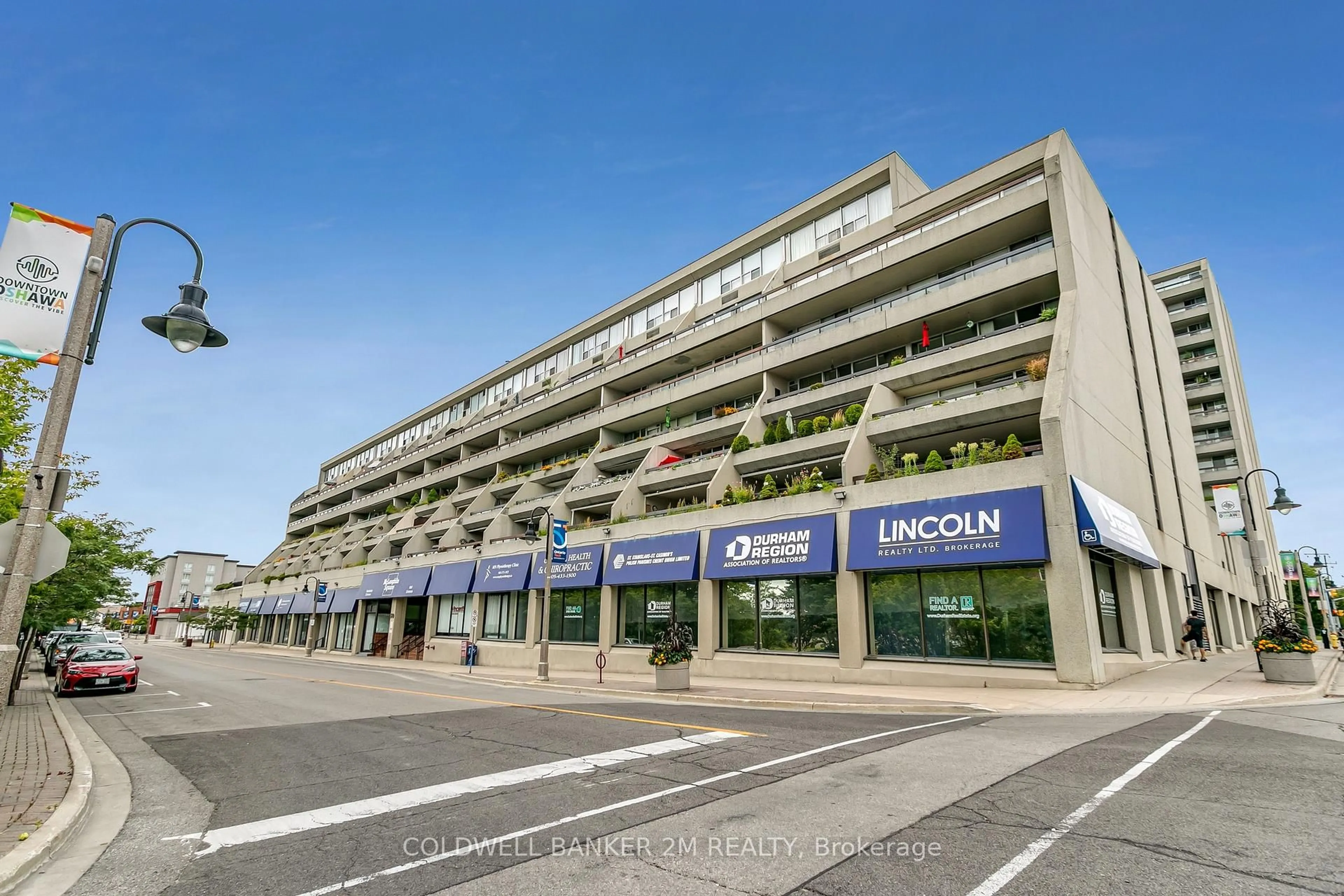 Indoor foyer for 55 William St #1014, Oshawa Ontario L1G 7C9