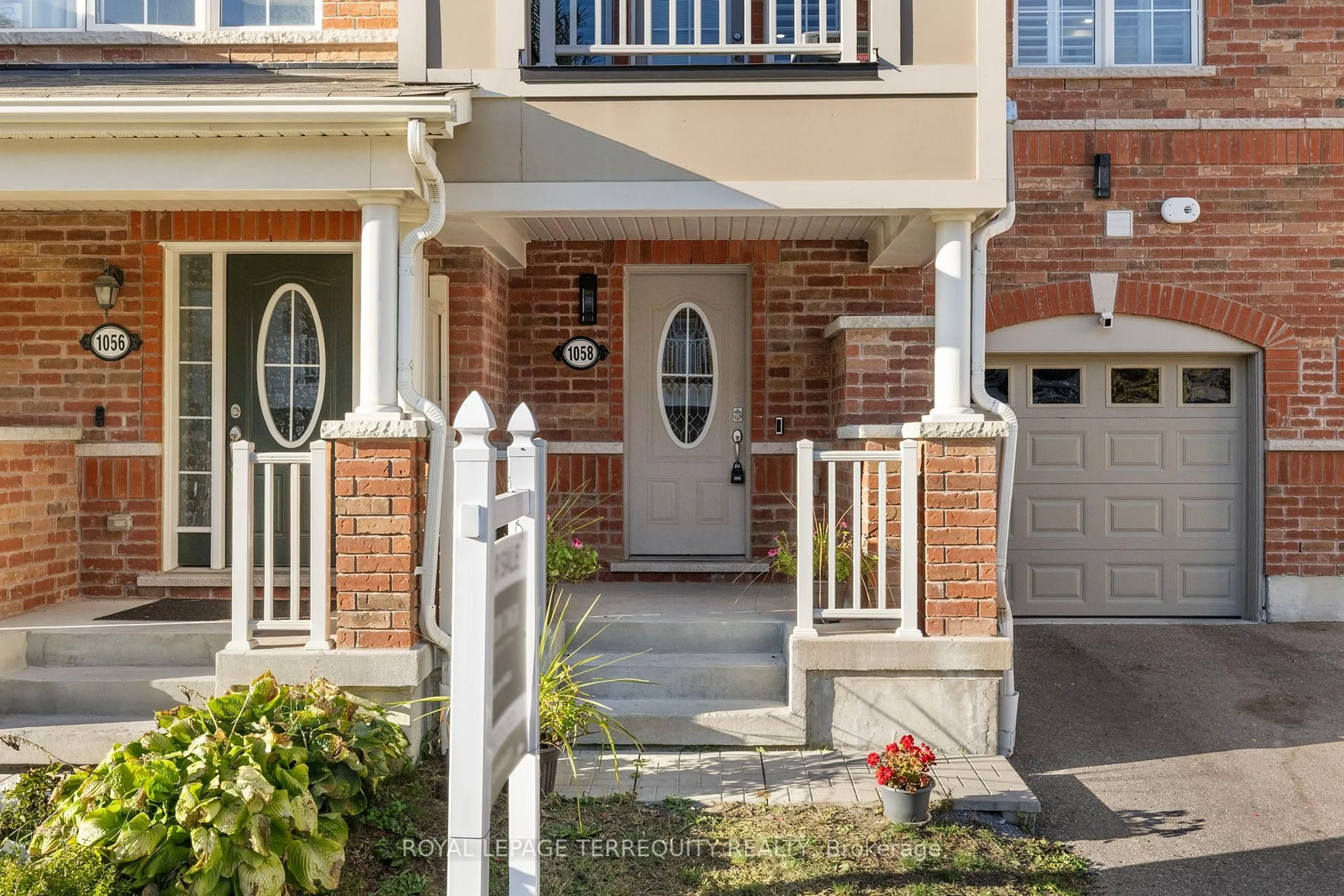Unknown for 1058 Clipper Lane, Pickering Ontario L1X 0E9