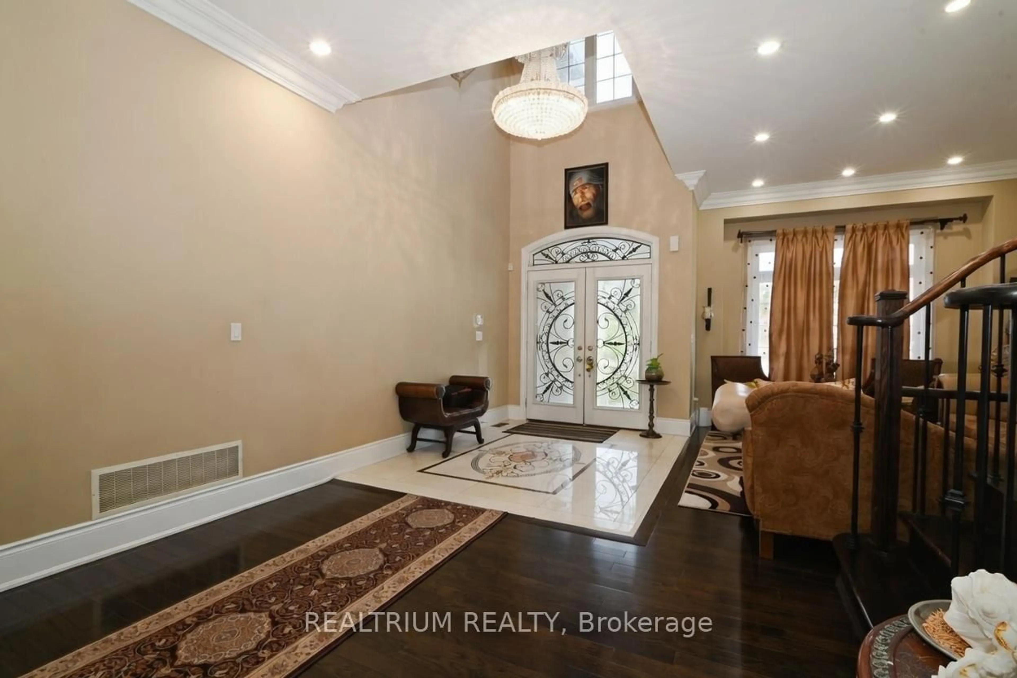 Indoor entryway for 37 St. Magnus Dr, Toronto Ontario M1C 0C5