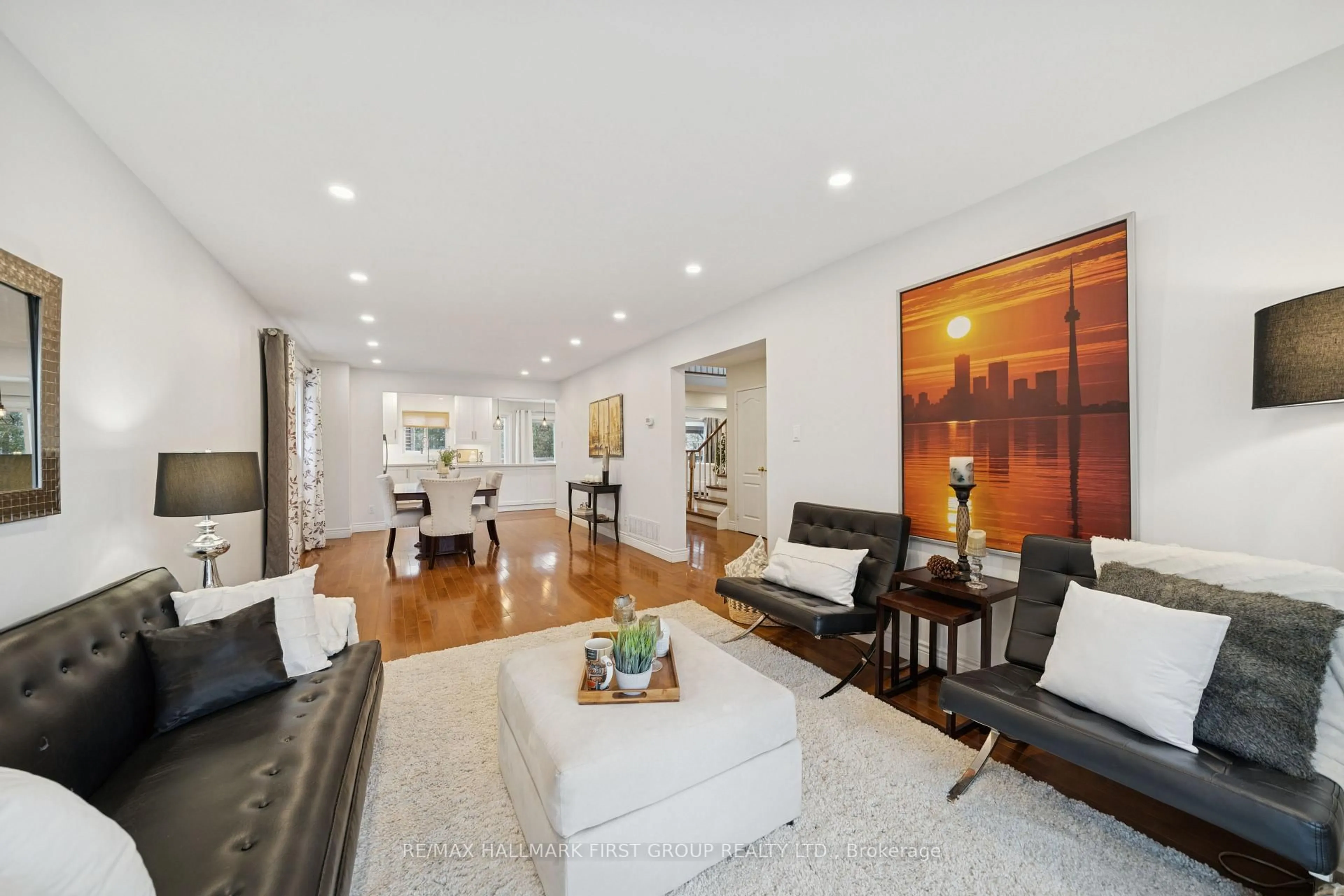 Living room with furniture, unknown for 724 Barnes Cres, Oshawa Ontario L1J 8K1