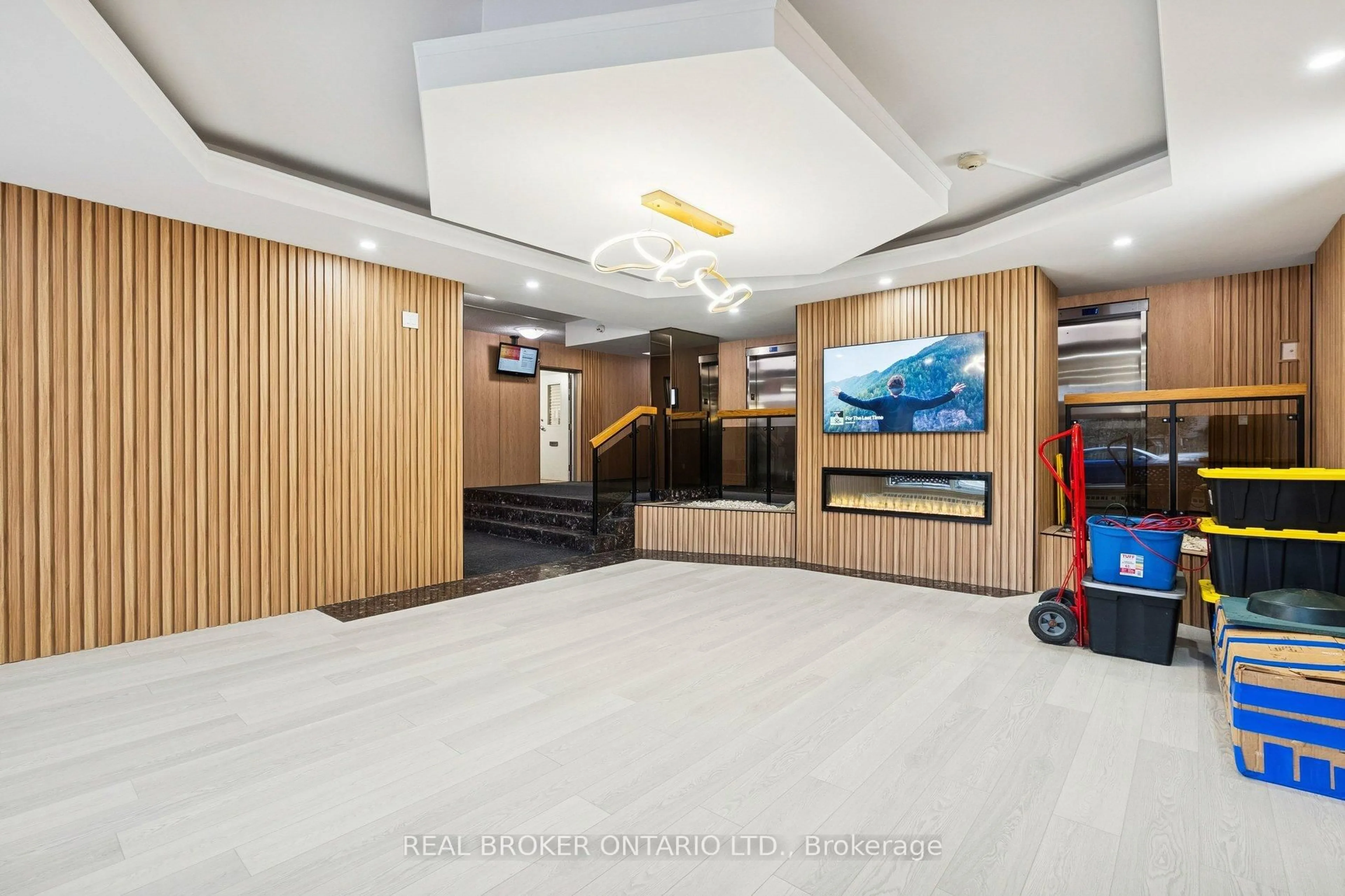 Lobby for 1210 Radom St #209, Pickering Ontario L1W 2Z3