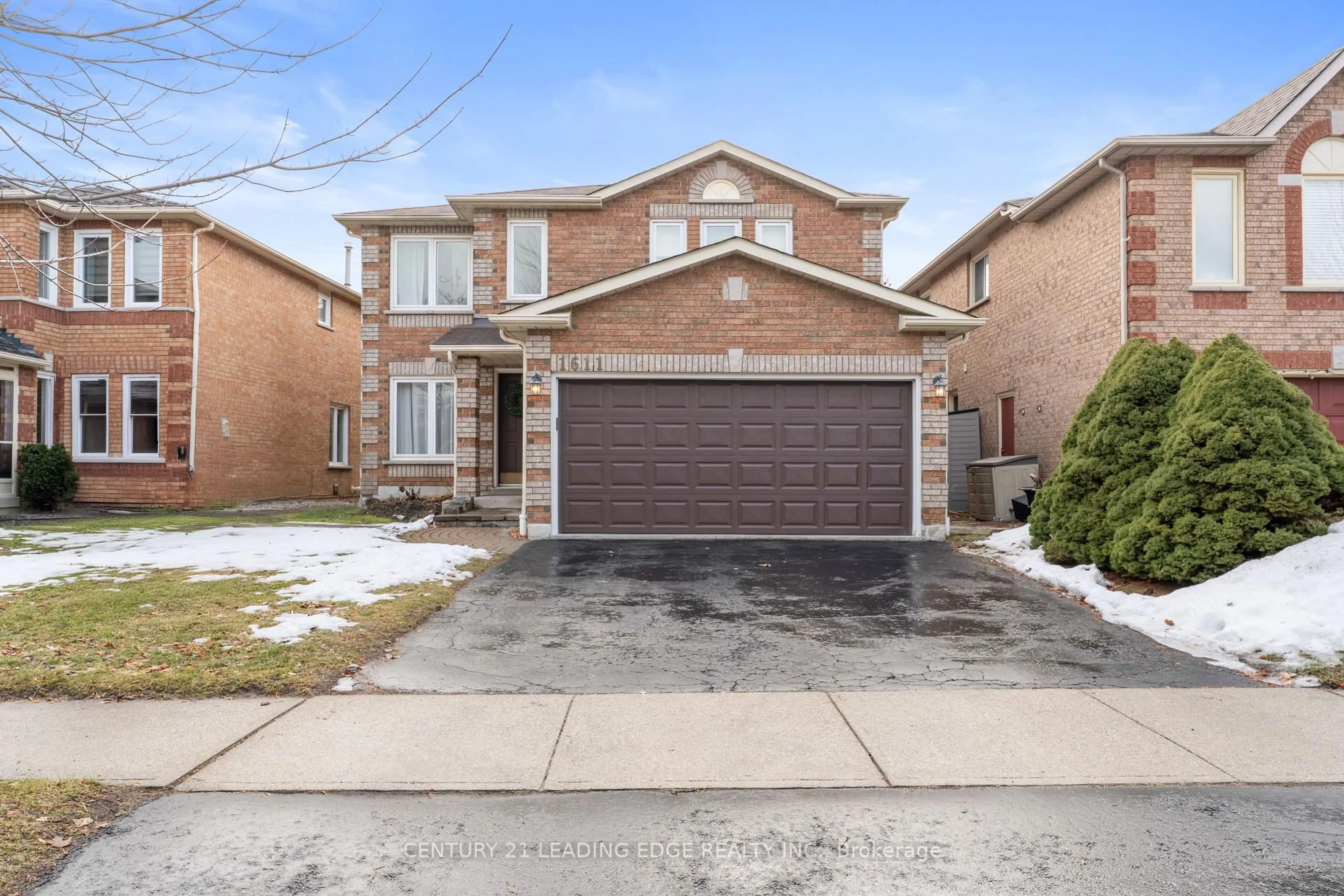 Home with brick exterior material, street for 1611 Seguin Sq, Pickering Ontario L1V 6T4
