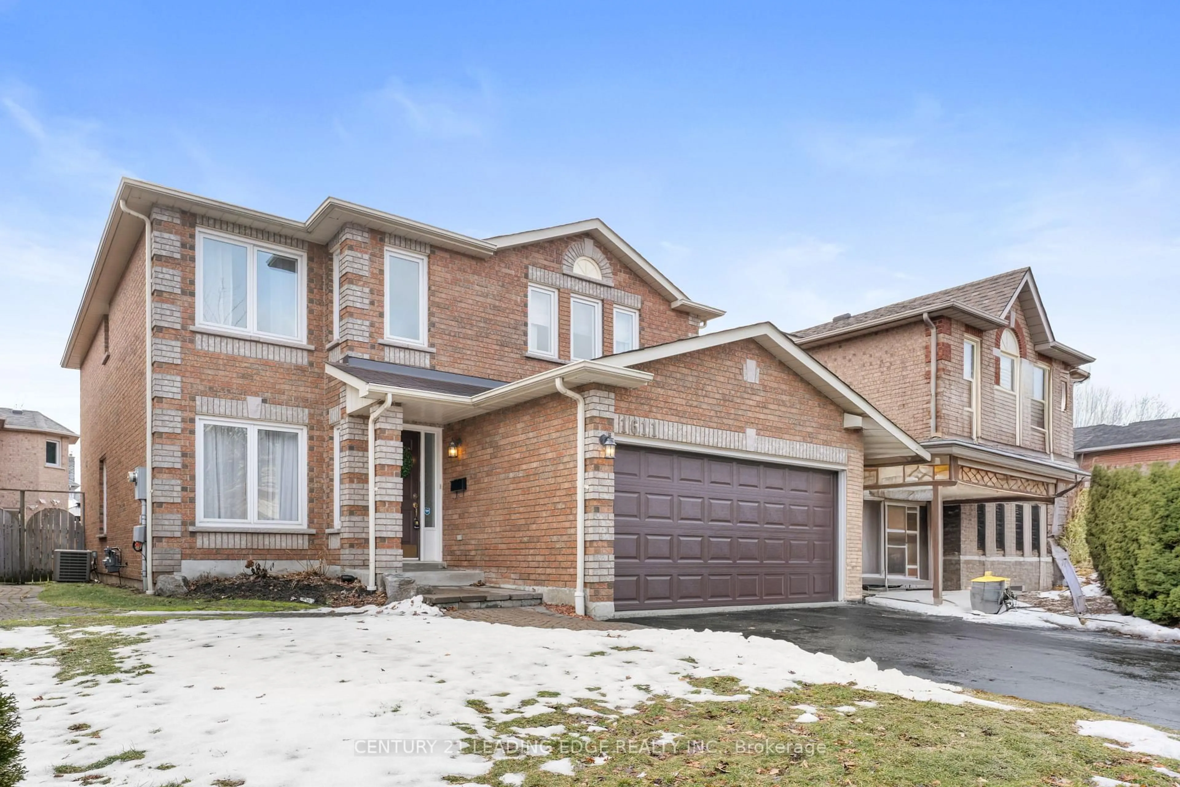 Home with brick exterior material, street for 1611 Seguin Sq, Pickering Ontario L1V 6T4