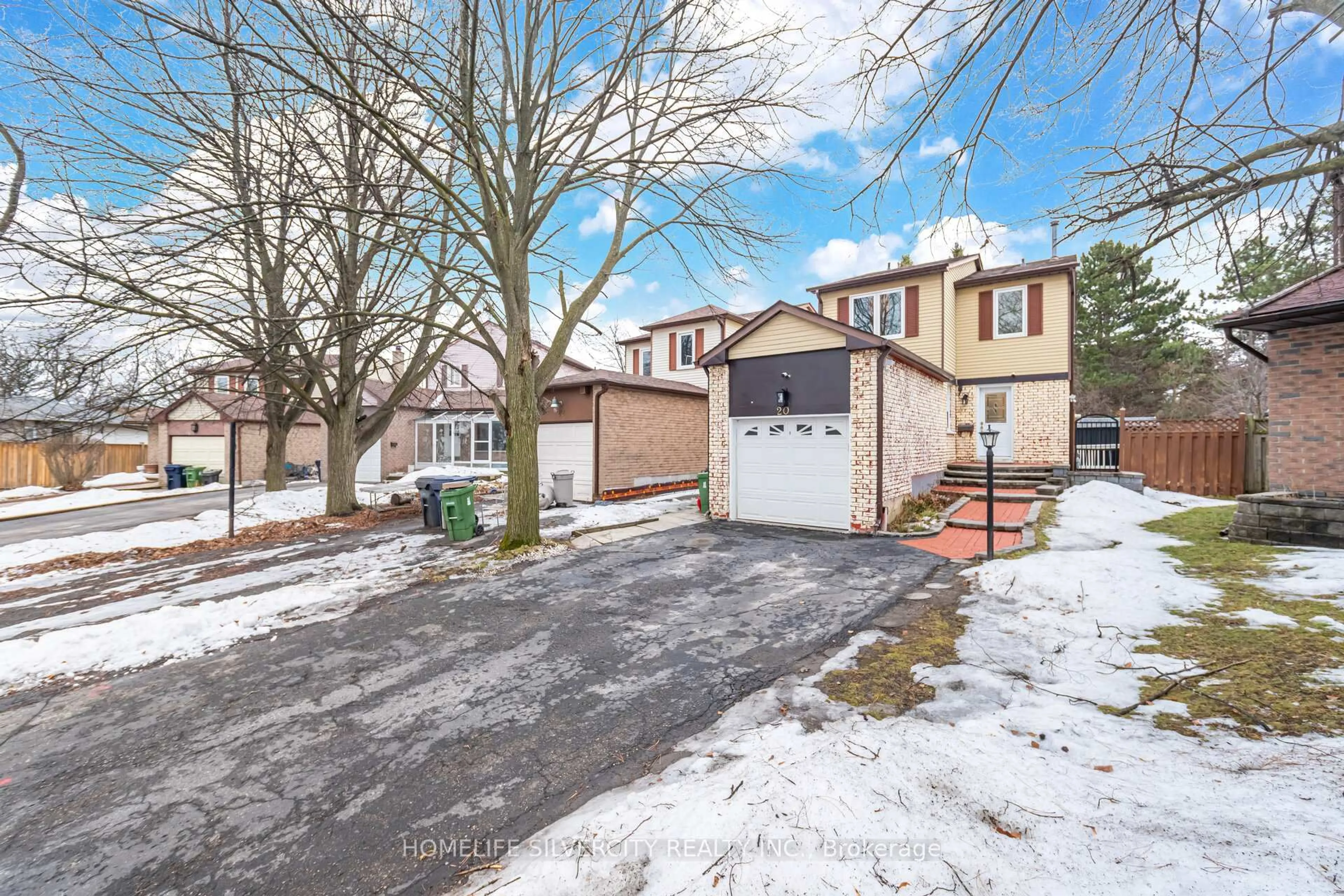 A pic from outside/outdoor area/front of a property/back of a property/a pic from drone, street for 20 Keon Pl, Toronto Ontario M1B 3C9