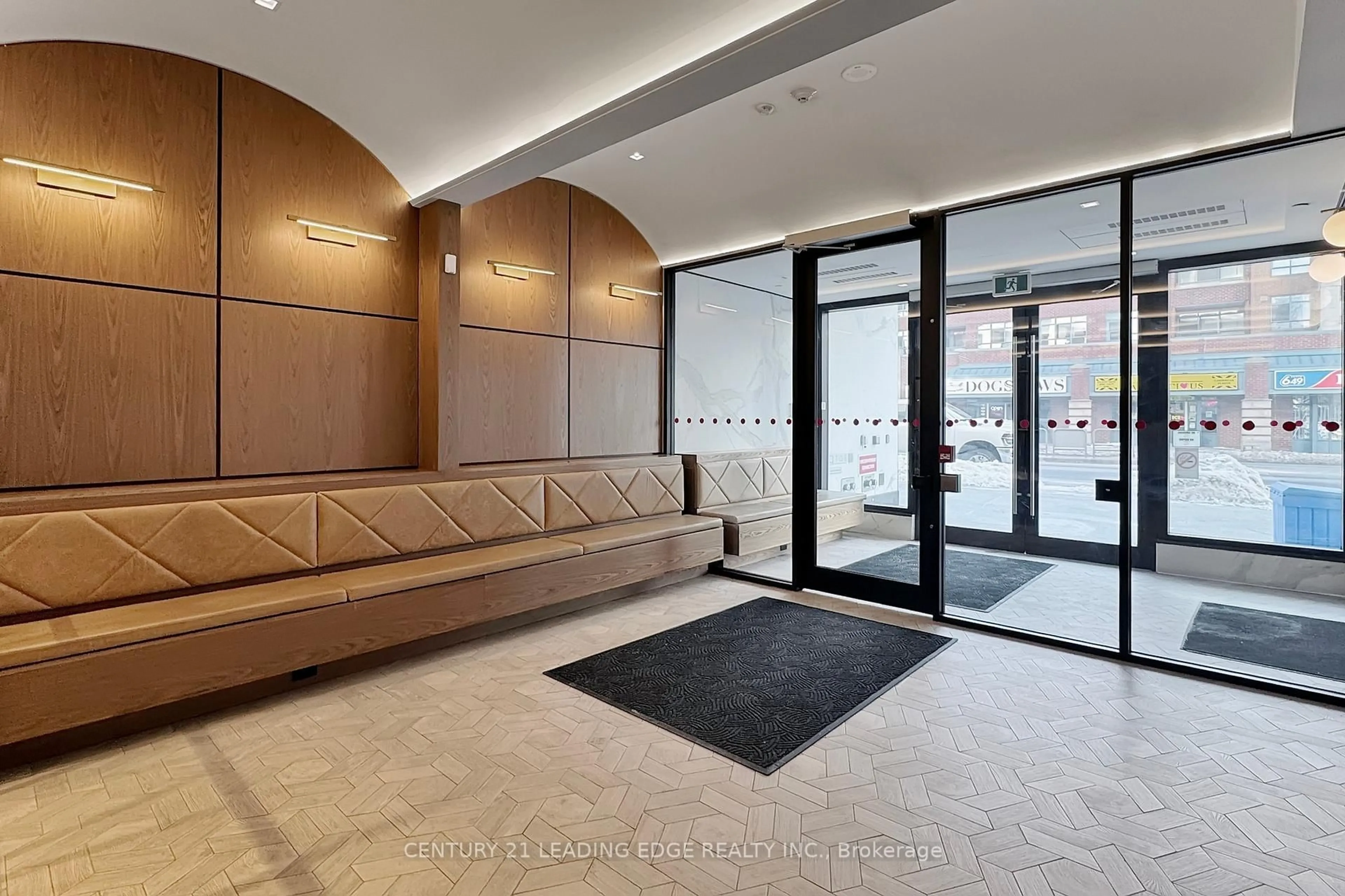Indoor foyer for 1100 Kingston Rd #210, Toronto Ontario M1N 0B3