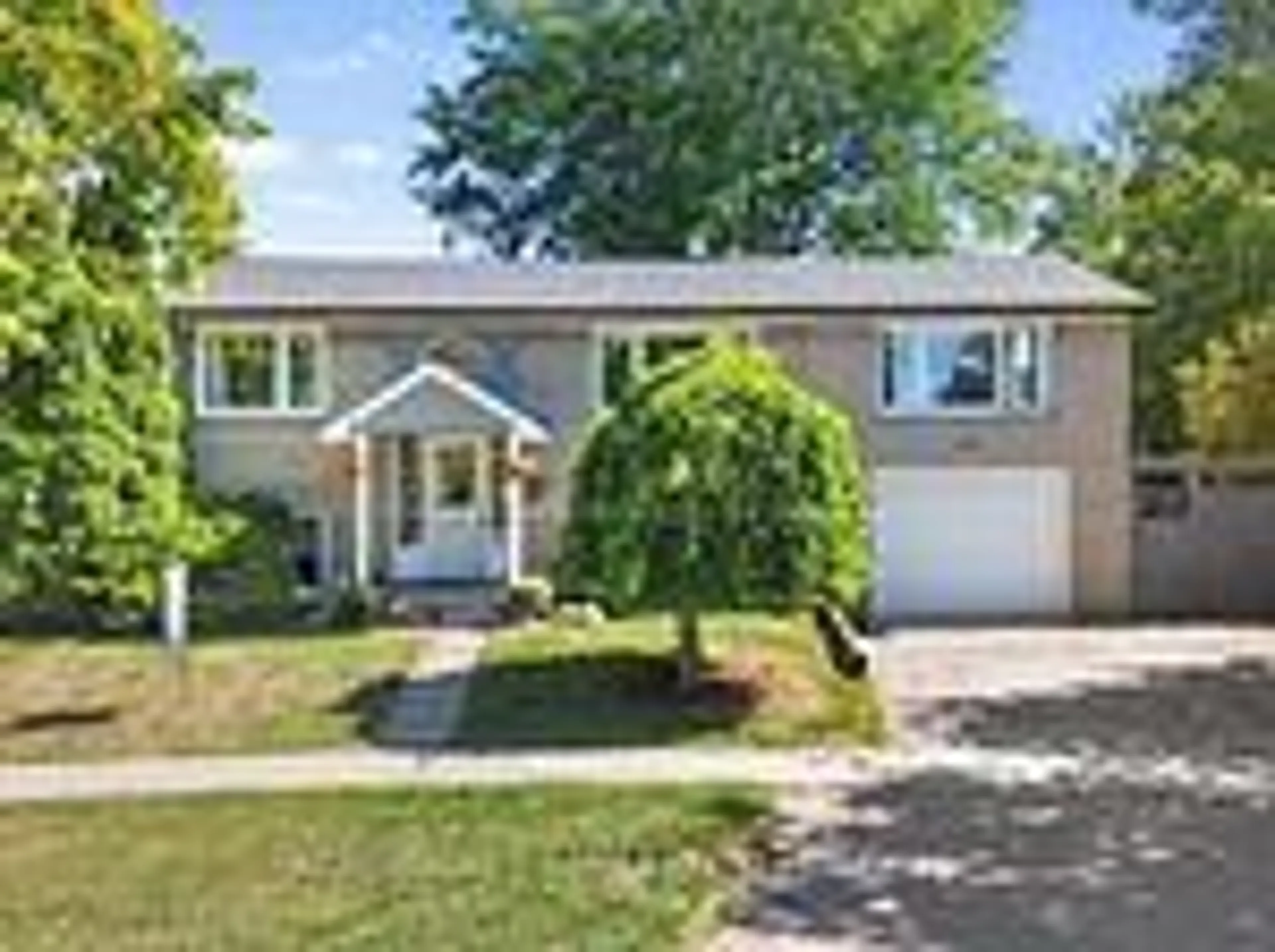 Unknown for 931 Bayview Ave, Whitby Ontario L1N 1E2