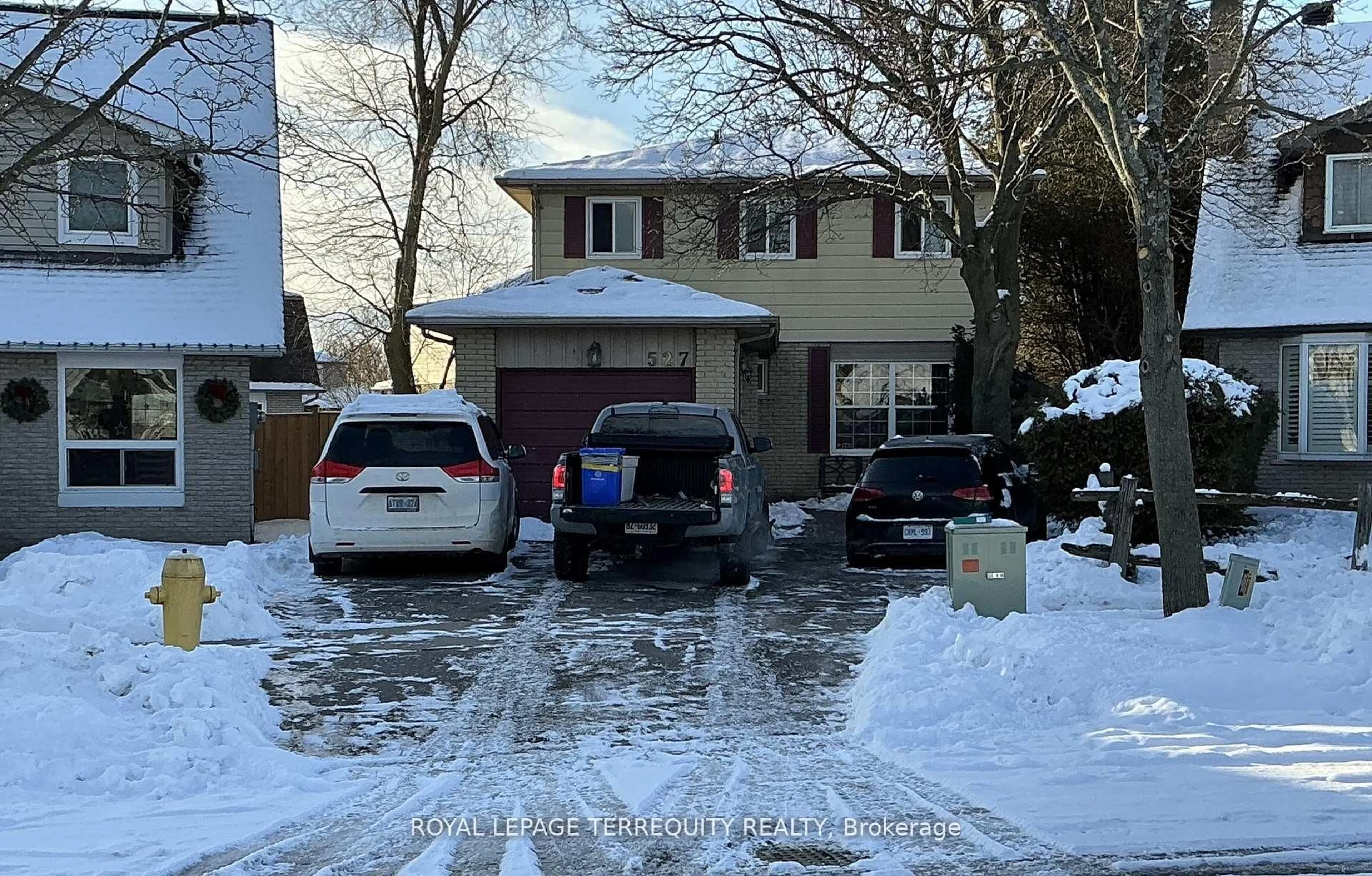 Unknown for 527 Carmello Crt, Pickering Ontario L1W 2Z4