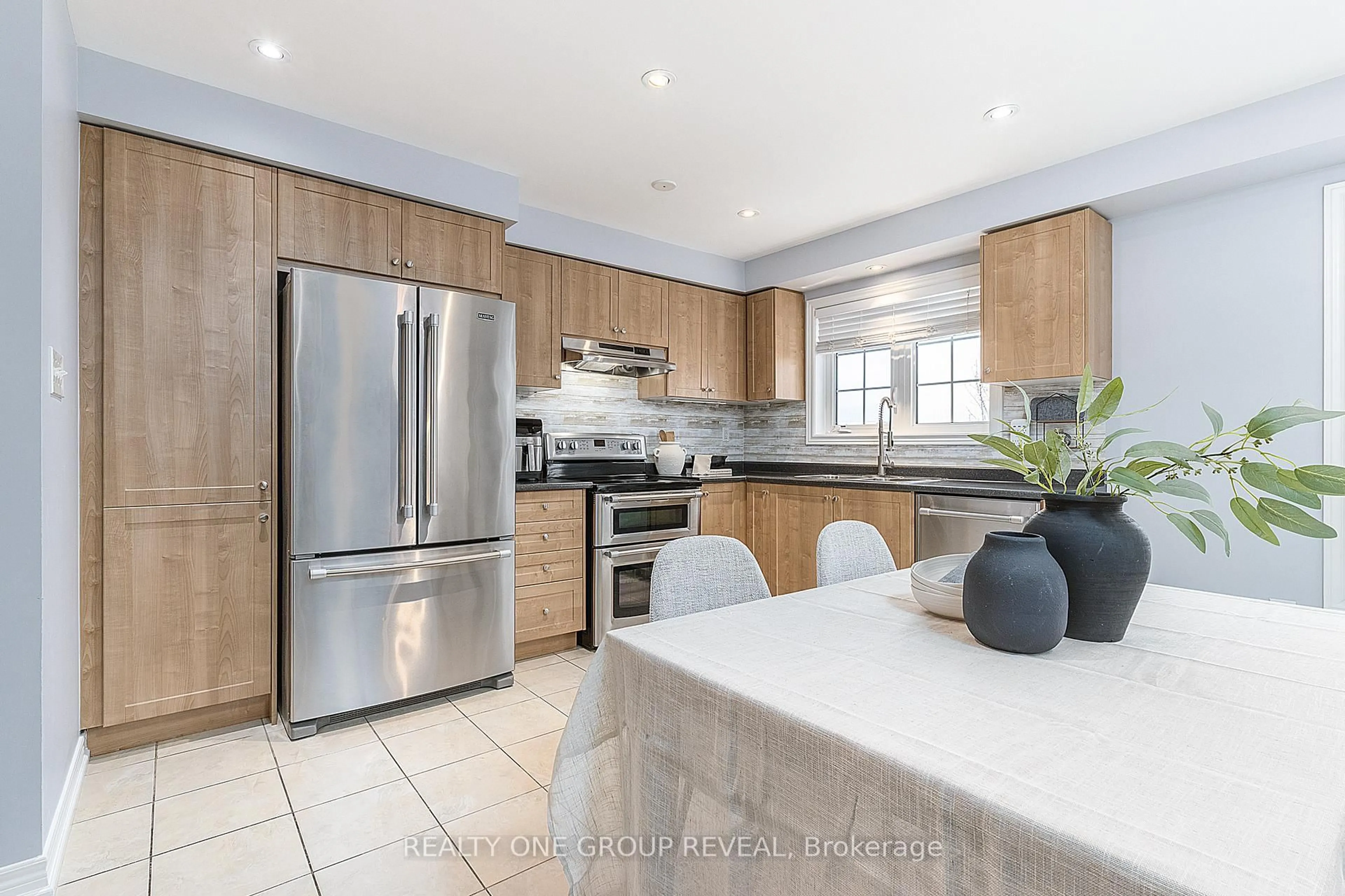 Open concept kitchen, unknown for 97 Devineridge Ave, Ajax Ontario L1Z 0K6