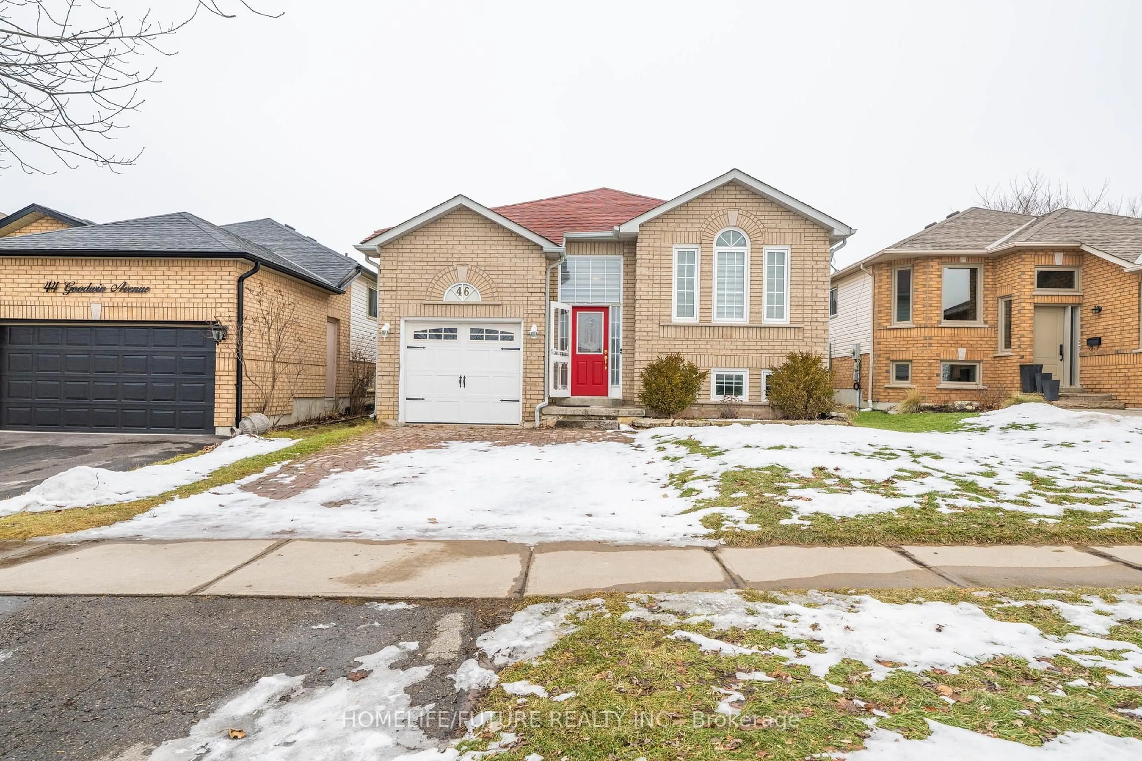 Home with brick exterior material, street for 46 Goodwin Ave, Clarington Ontario L1C 4Z5
