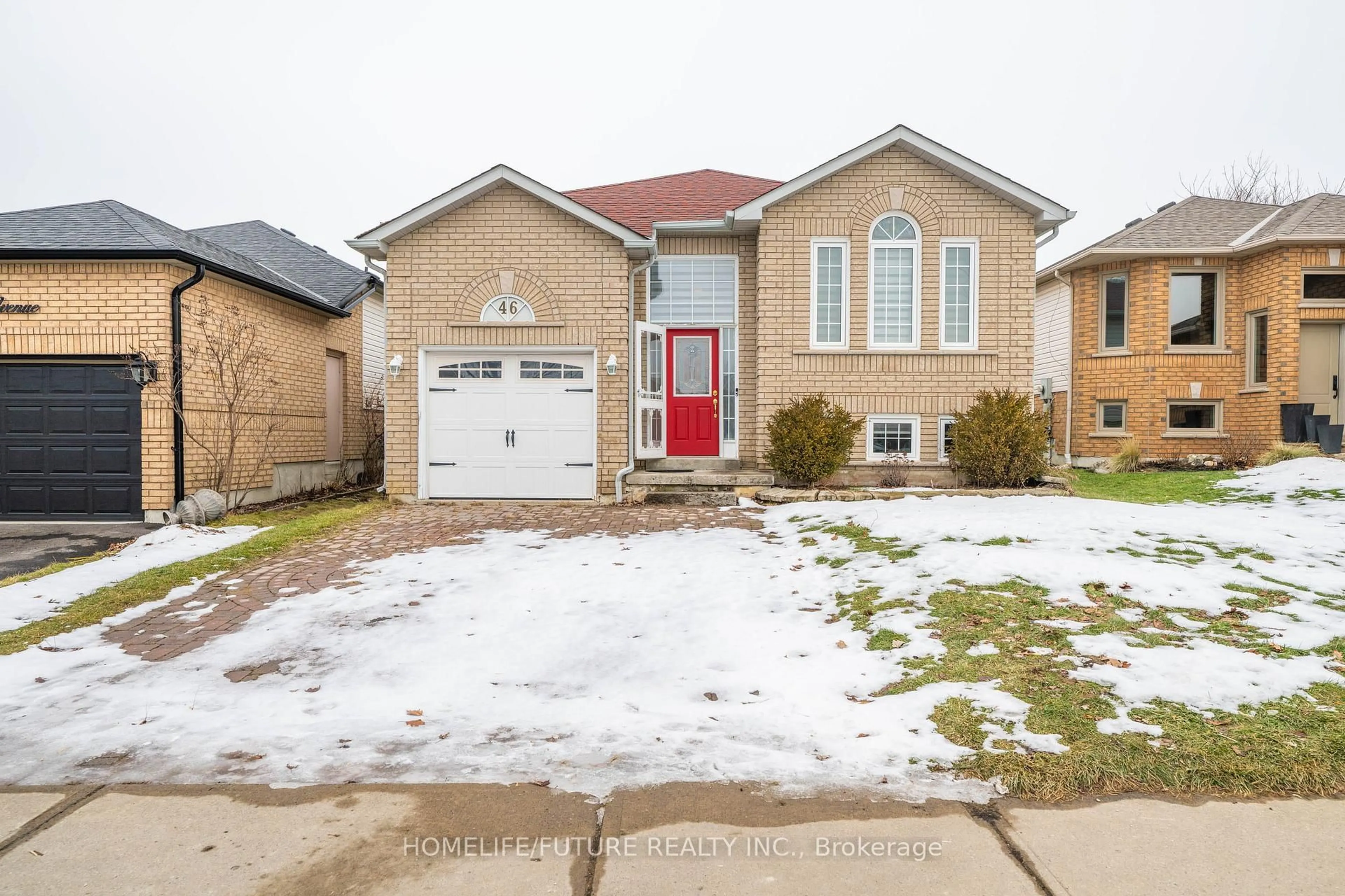 Home with brick exterior material, street for 46 Goodwin Ave, Clarington Ontario L1C 4Z5