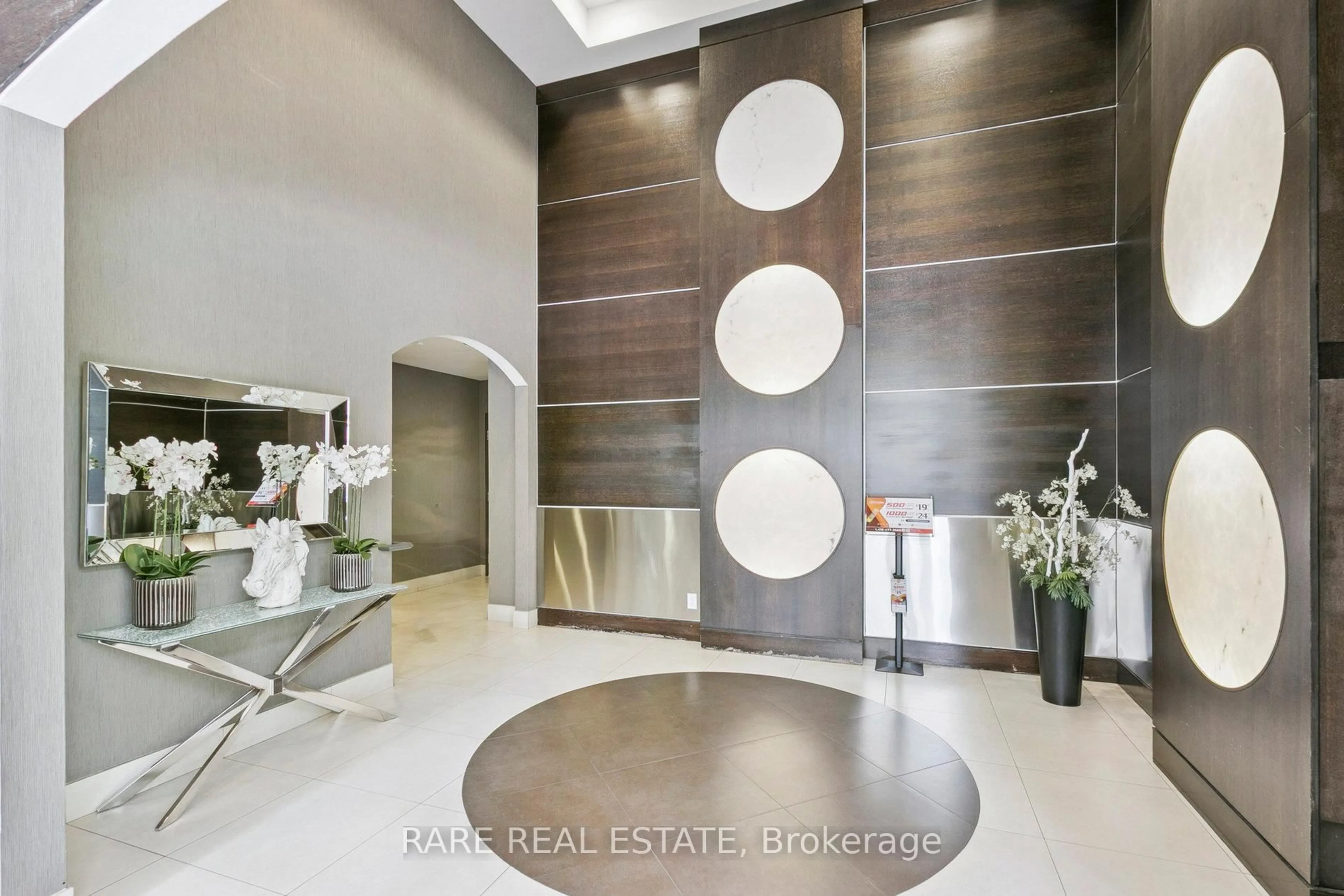 Indoor foyer for 190 Borough Dr #906, Toronto Ontario M1P 0B6