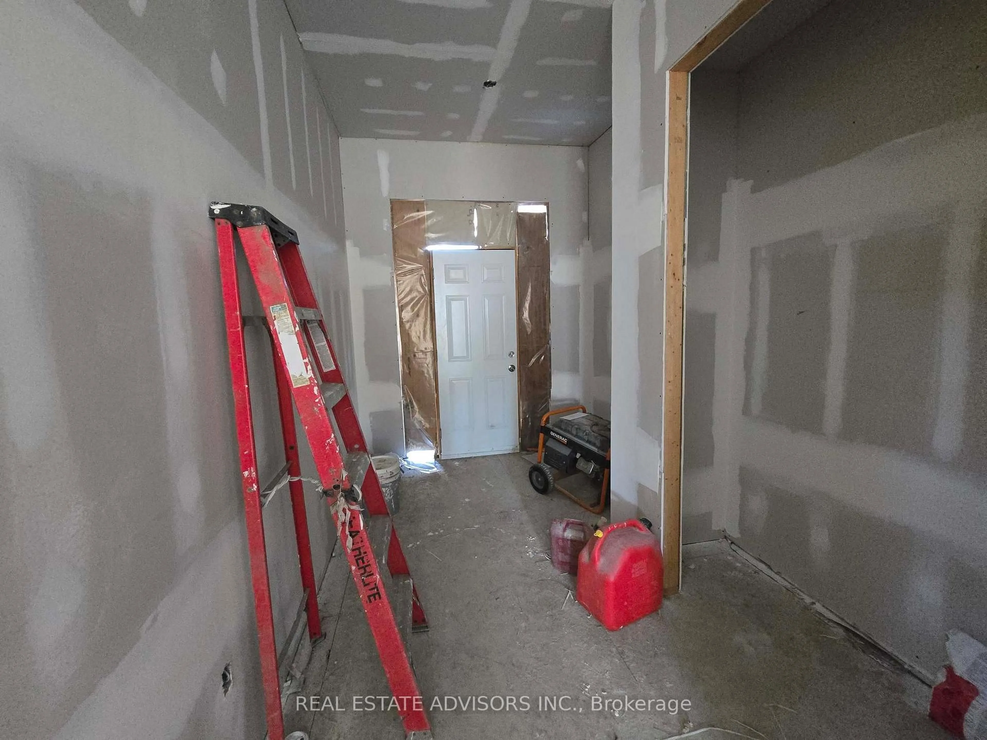 A pic of a room for 68B Laurel Ave, Toronto Ontario M1K 3J6