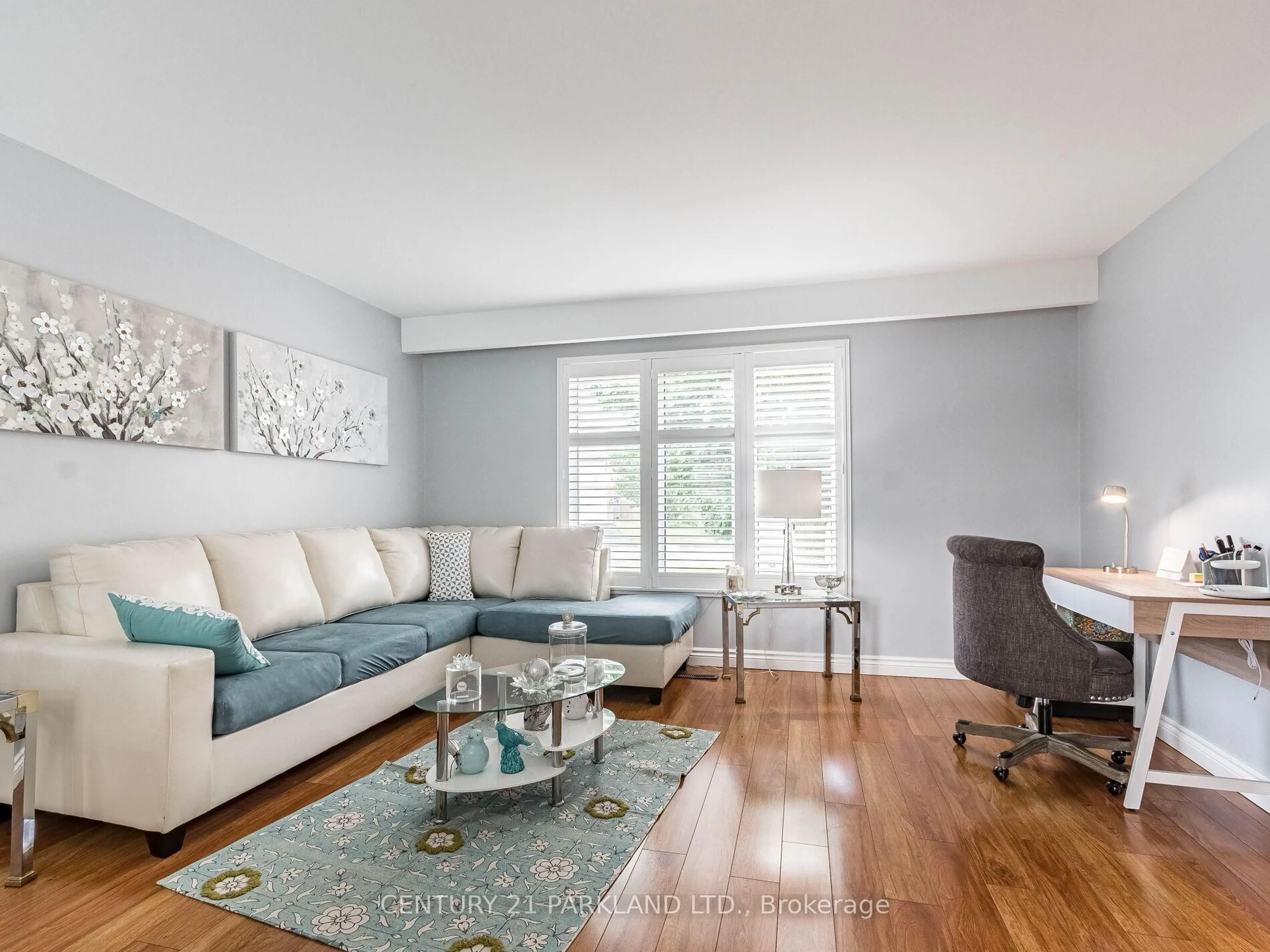 Living room with furniture, wood/laminate floor for 1773 Meadowview Ave, Pickering Ontario L1V 3G7