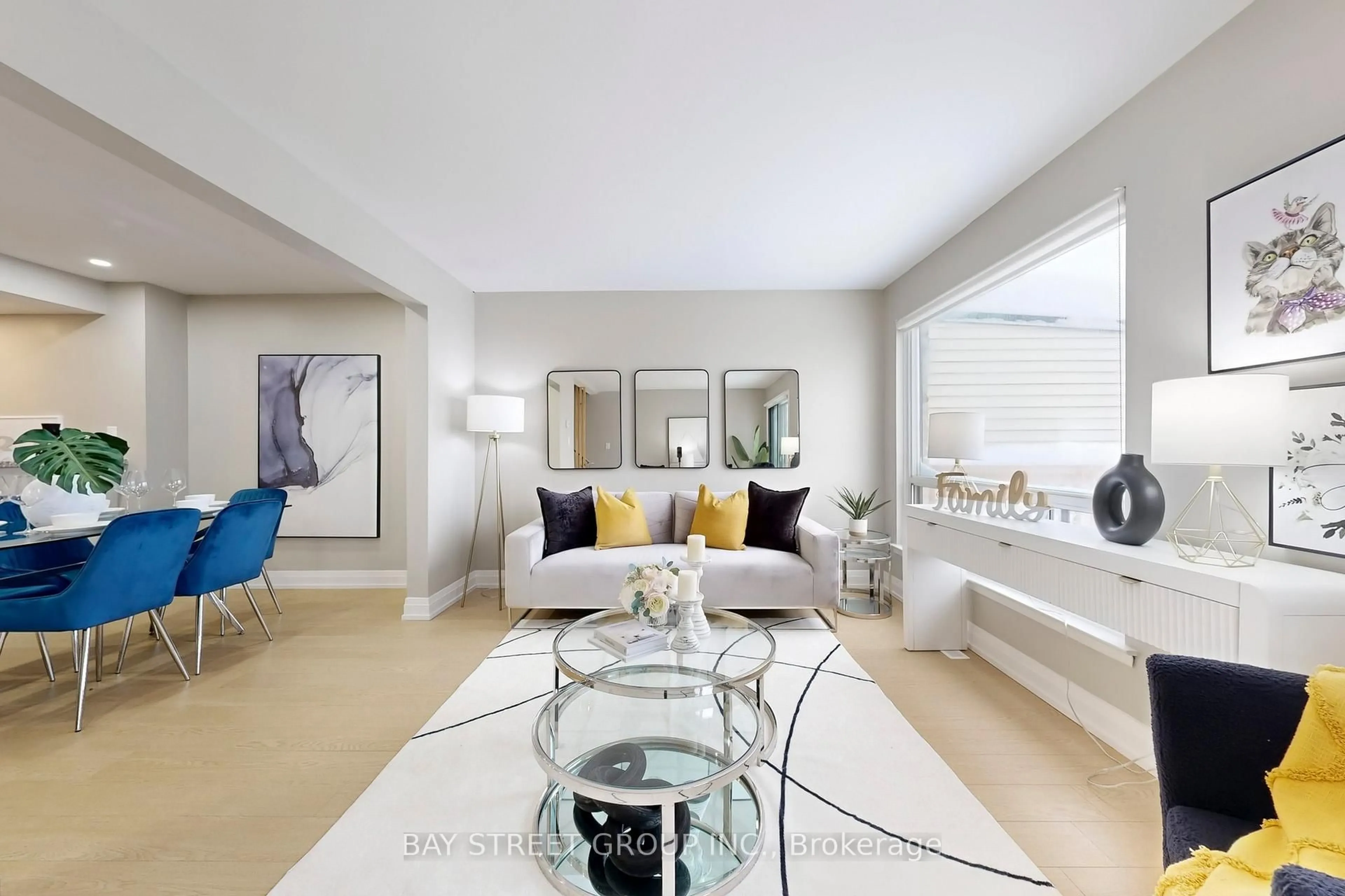 Living room with furniture, unknown for 17 Newdawn Cres, Toronto Ontario M1V 1J8