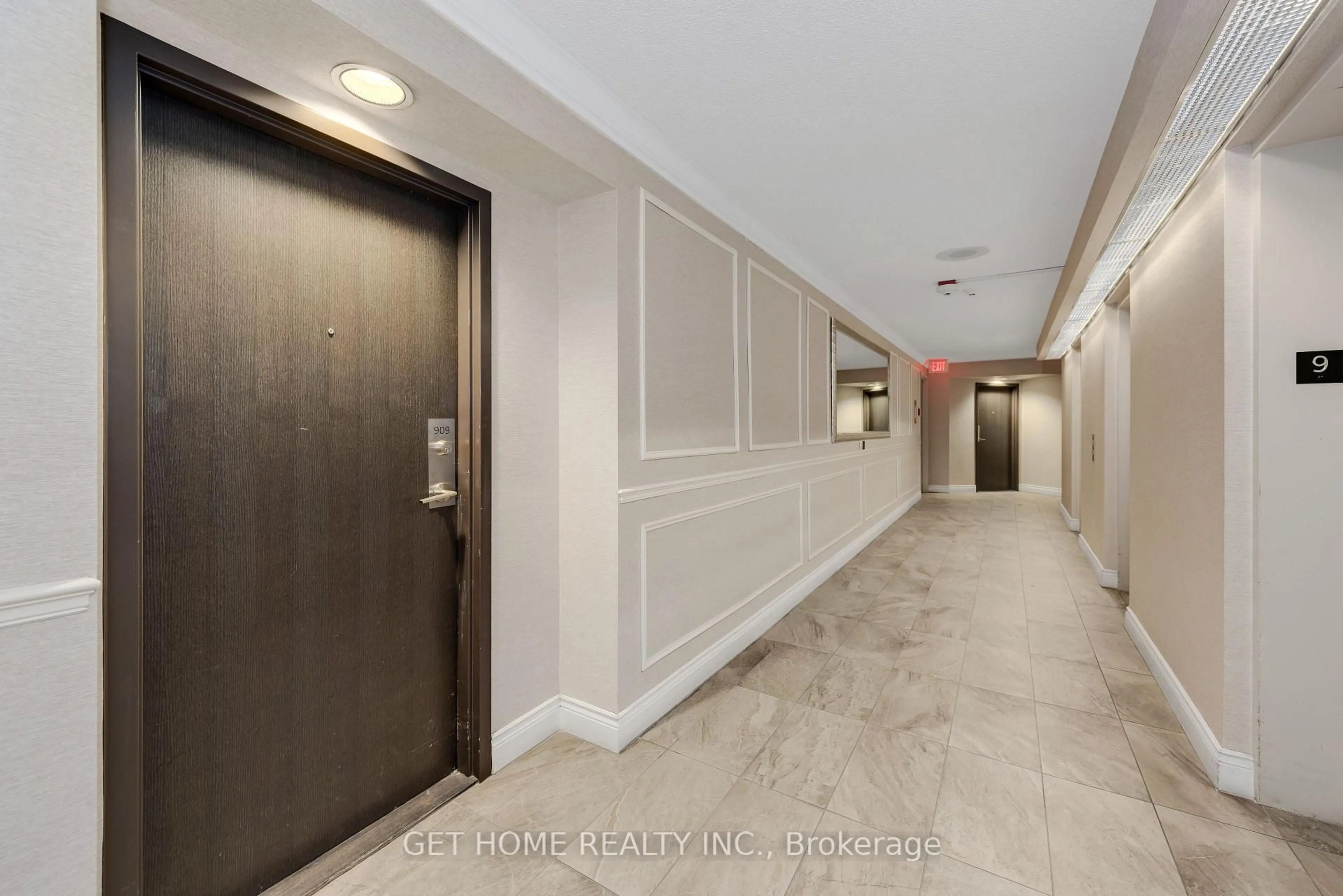 Indoor foyer for 4725 Sheppard Ave #909, Toronto Ontario M1S 5B2