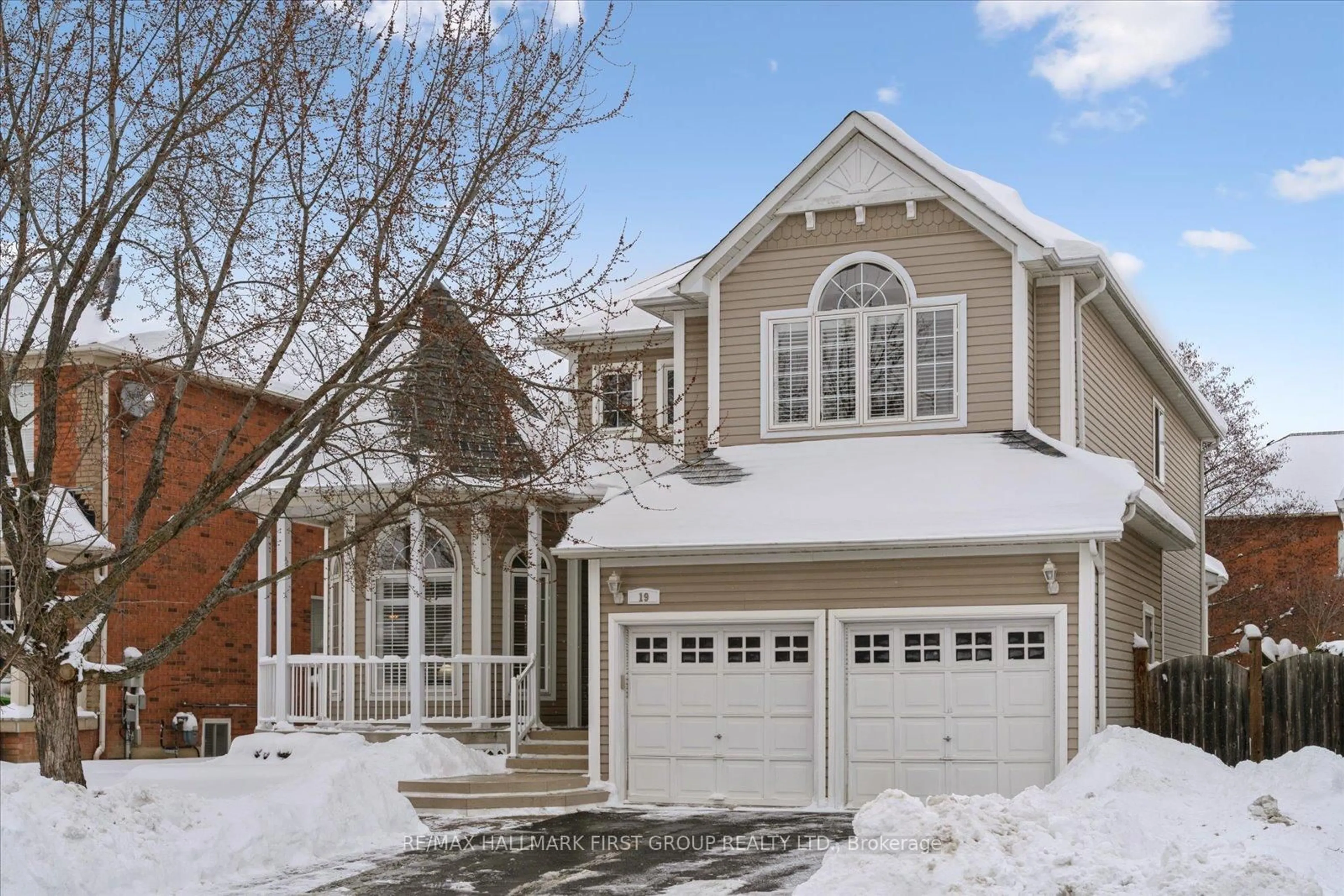 Home with brick exterior material, street for 19 Elder Cres, Whitby Ontario L1M 2H6