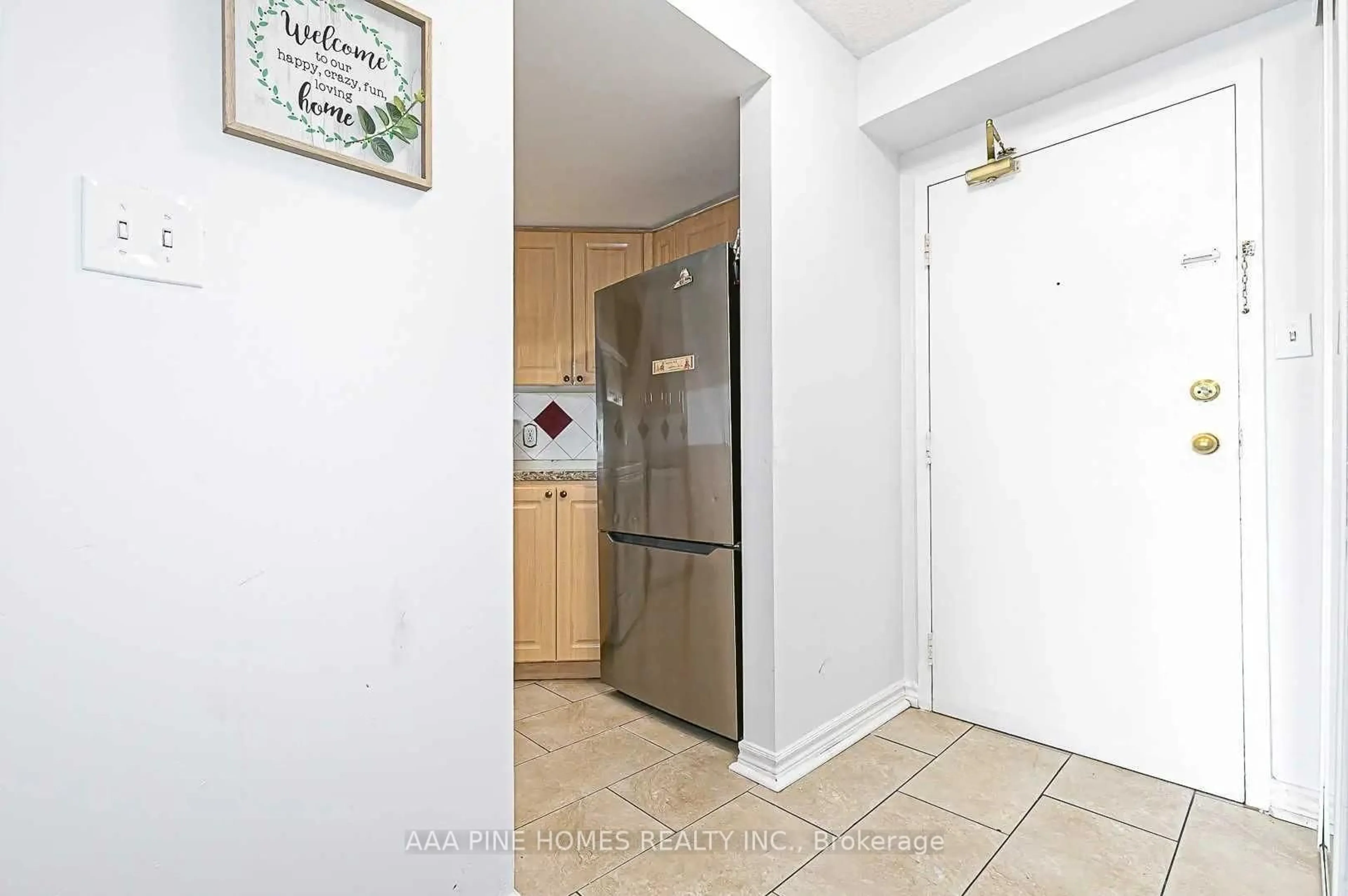 Unknown for 2550 Lawrence Ave #1111, Toronto Ontario M1P 4Z3