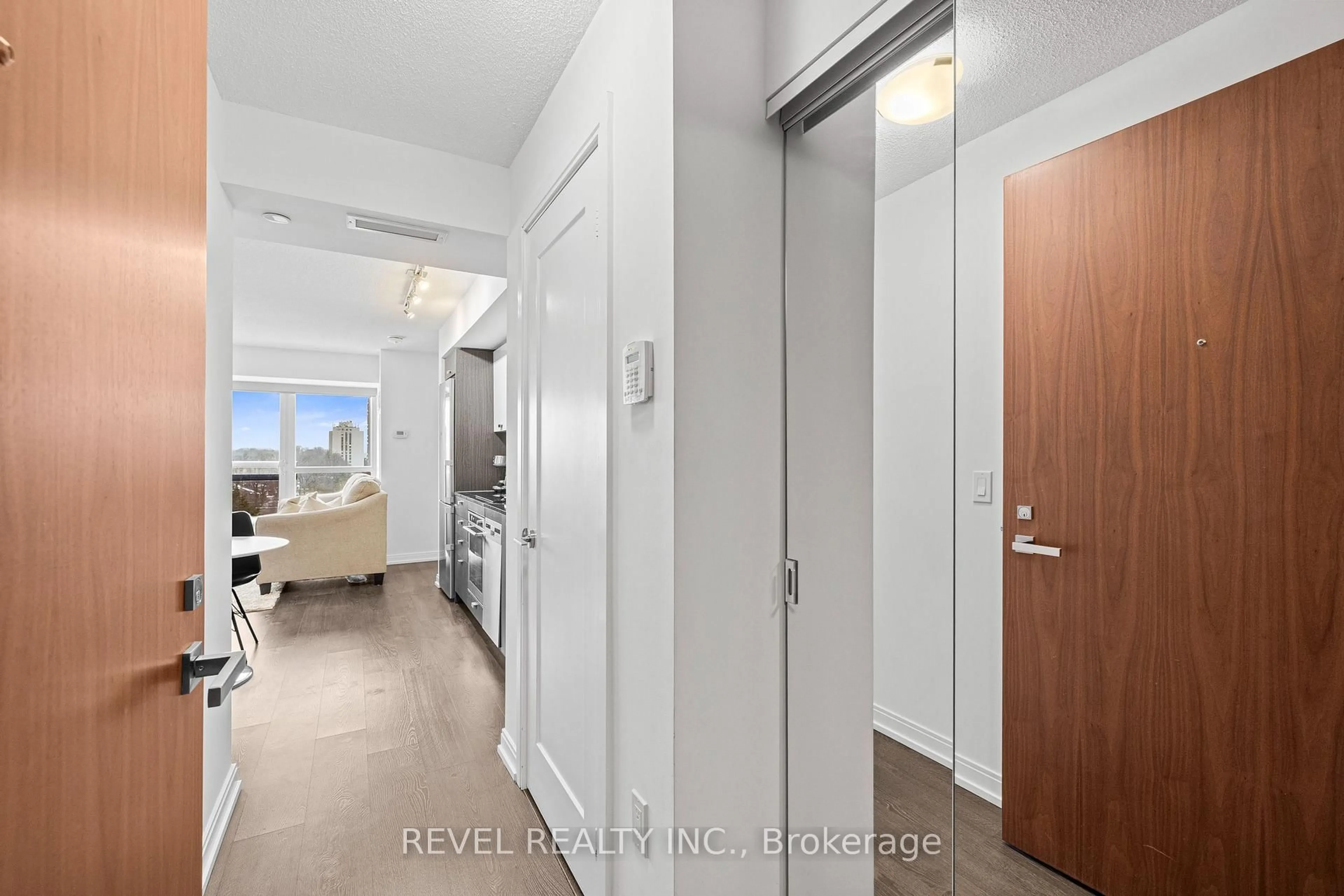 Indoor foyer for 275 VILLAGE GREEN Sq #619, Toronto Ontario M1S 0L8