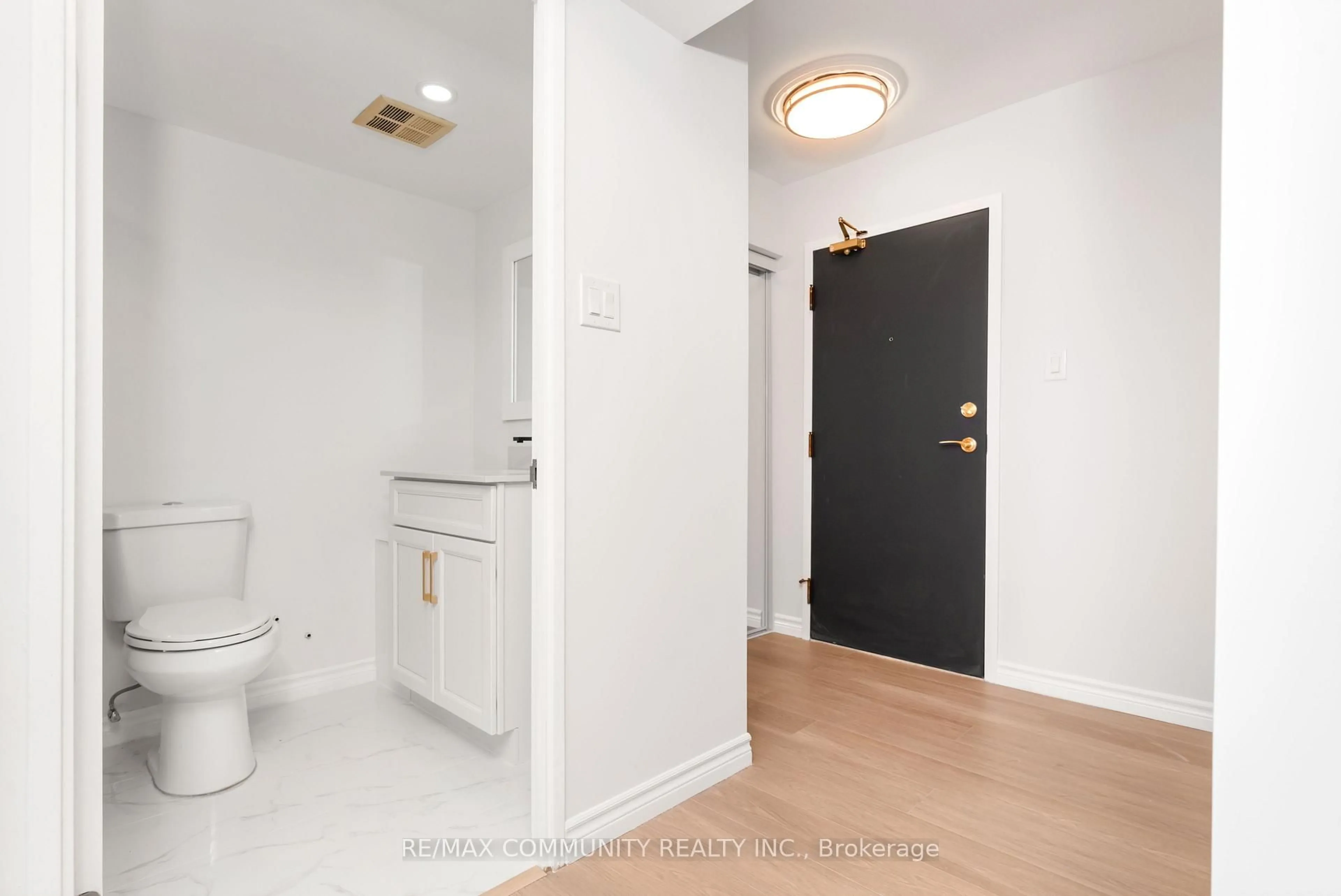 Unknown for 330 Mccowan Rd #501, Toronto Ontario M1J 3N3