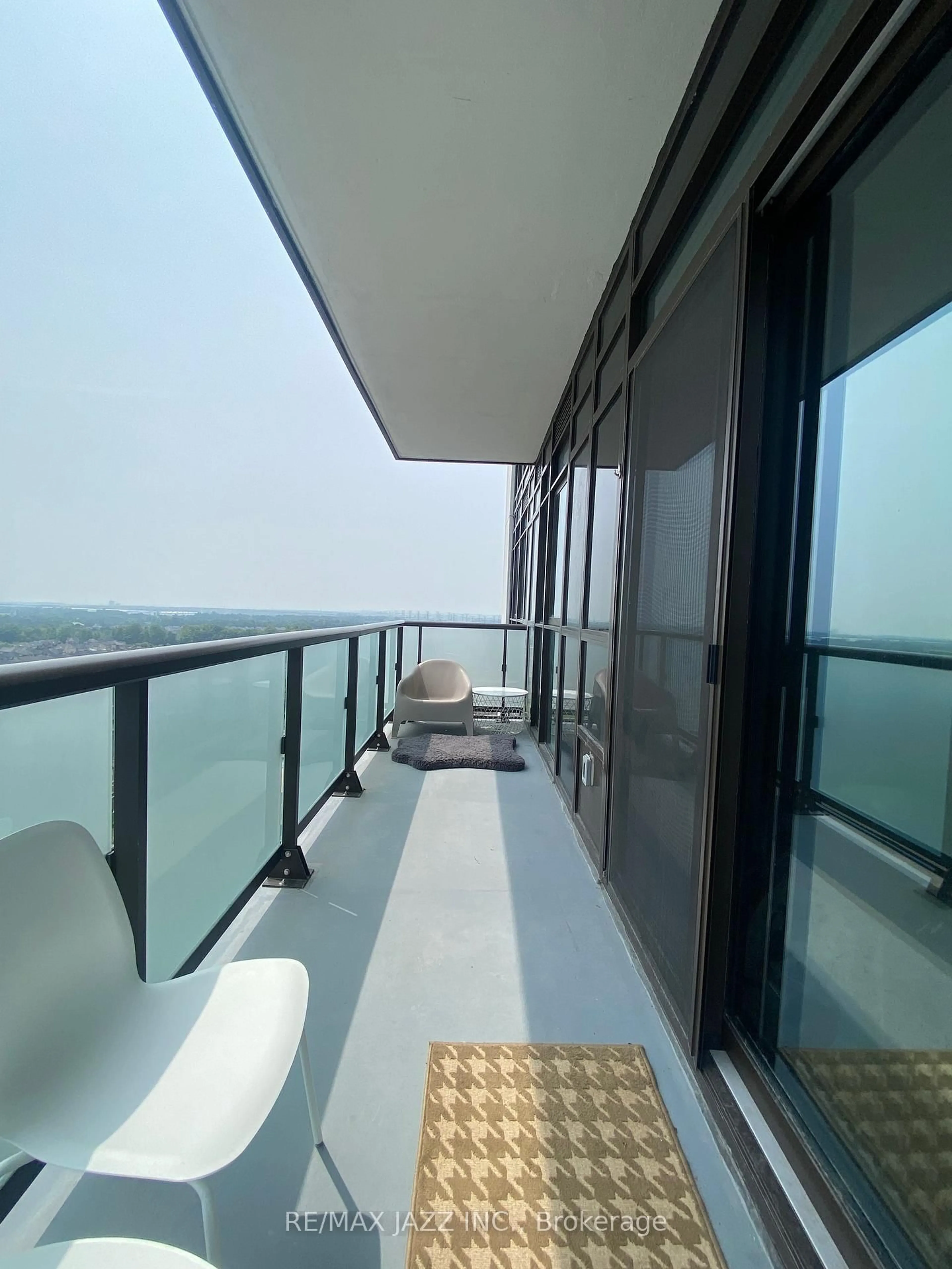 Balcony in the apartment, water/lake/river/ocean view for 2550 Simcoe St #1716, Oshawa Ontario L1L 0R5