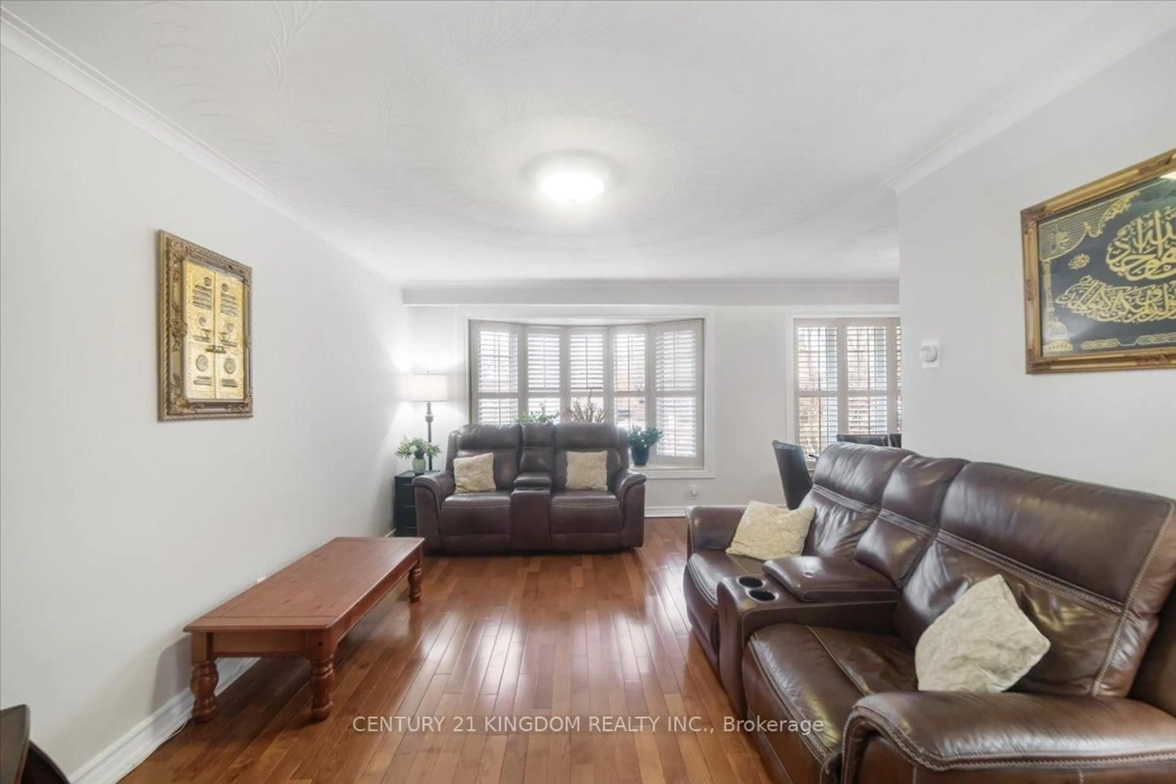 Living room with furniture, unknown for 9 Durrington Cres, Toronto Ontario M1P 4G4