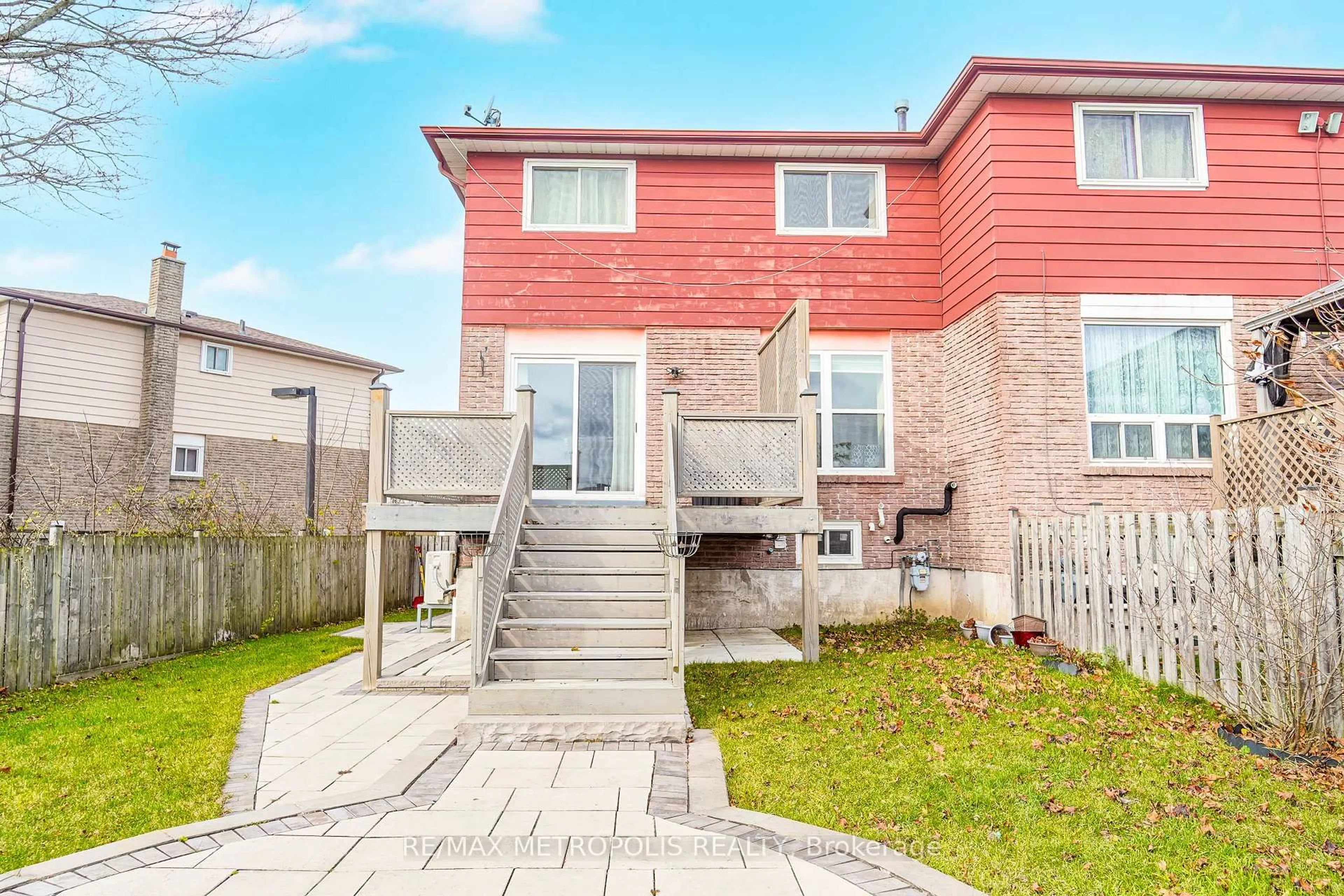 Home with brick exterior material, street for 1319 Luna Crt, Pickering Ontario L1W 3C3