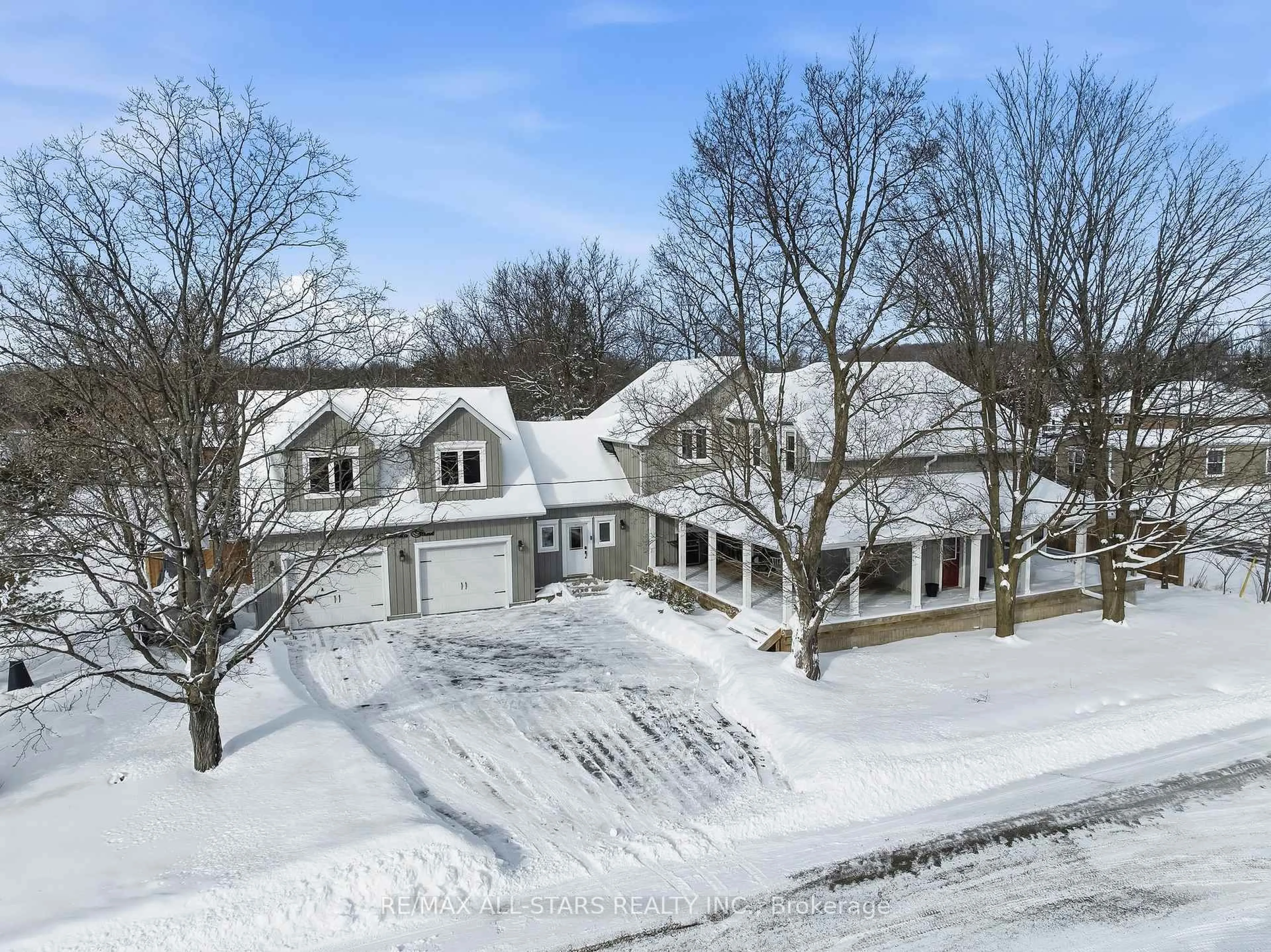 A pic from outside/outdoor area/front of a property/back of a property/a pic from drone, street for 15 Isabella St, Scugog Ontario L0C 1G0