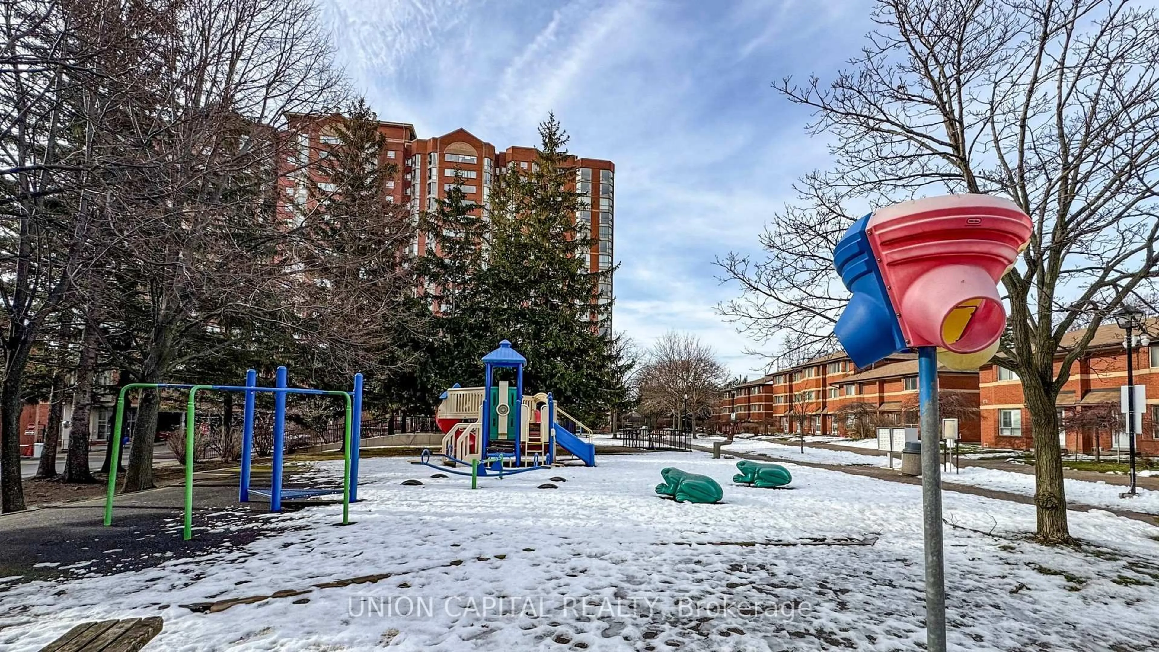 Patio, unknown for 2460 Eglinton Ave #1115, Toronto Ontario M1K 5J7