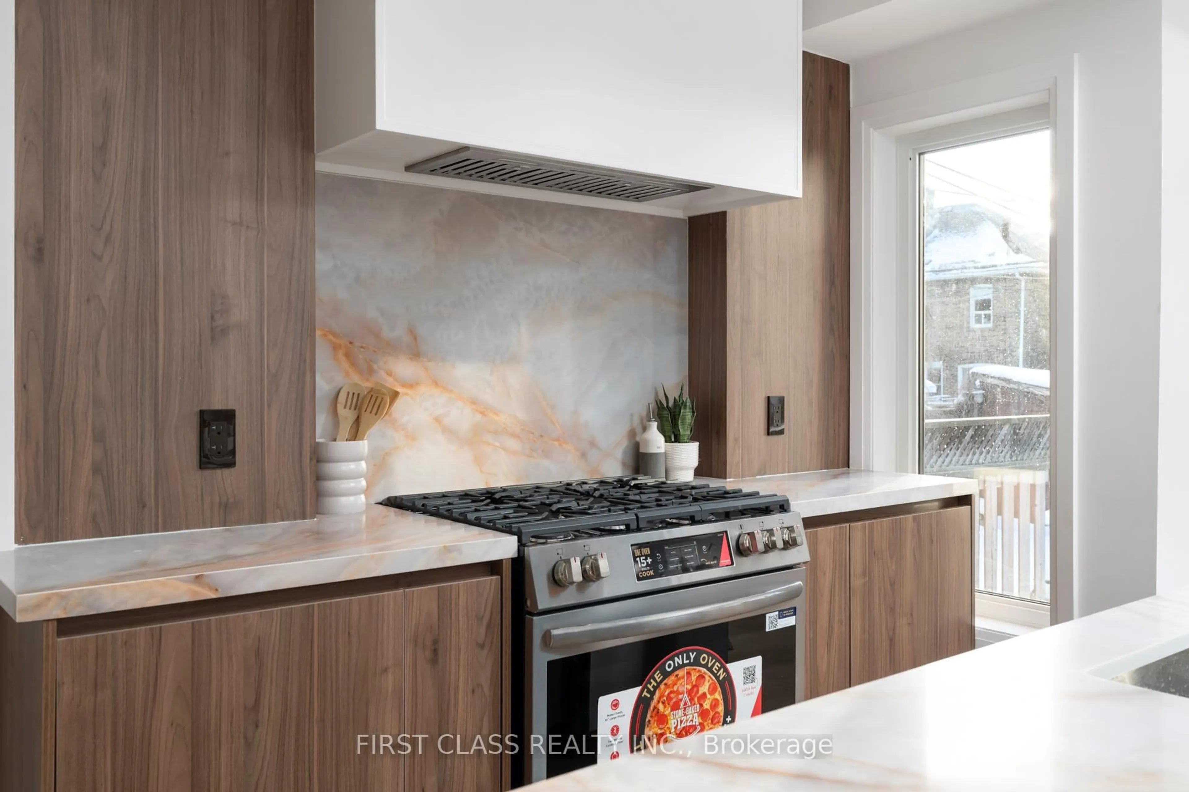 Contemporary kitchen, ceramic/tile floor for 38 Bonnie Brae Blvd, Toronto Ontario M4J 4N2