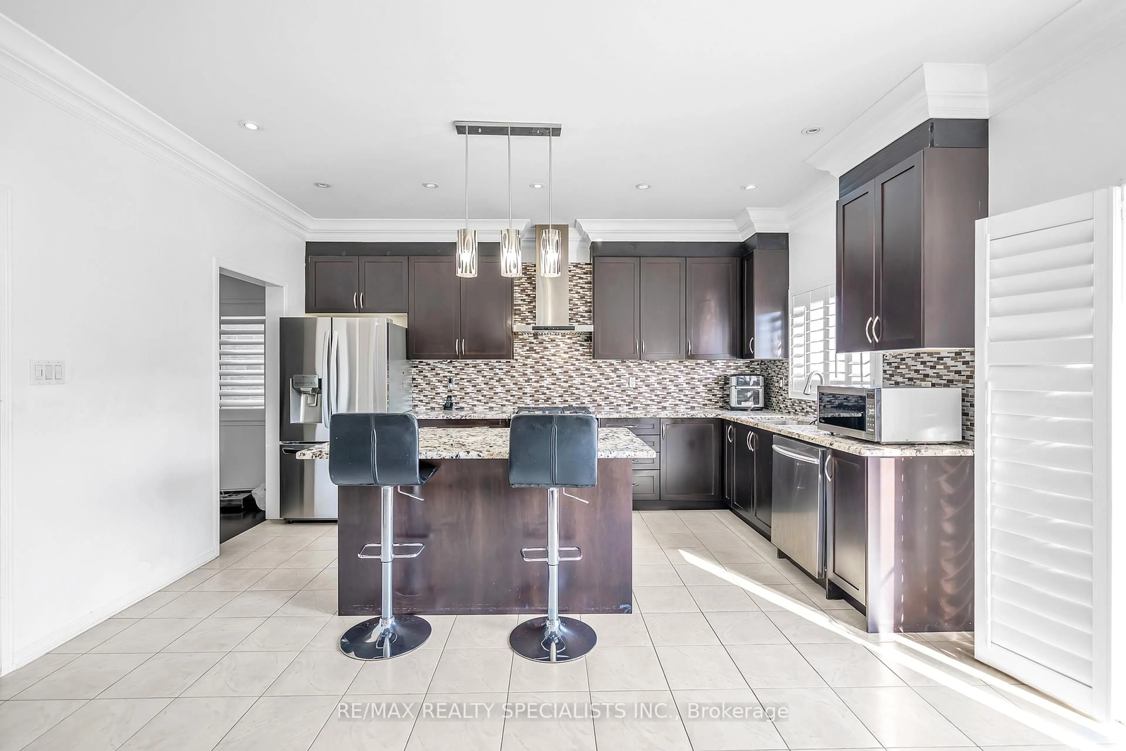 Contemporary kitchen, ceramic/tile floor for 29 Skelton Cres, Ajax Ontario L1Z 1R4