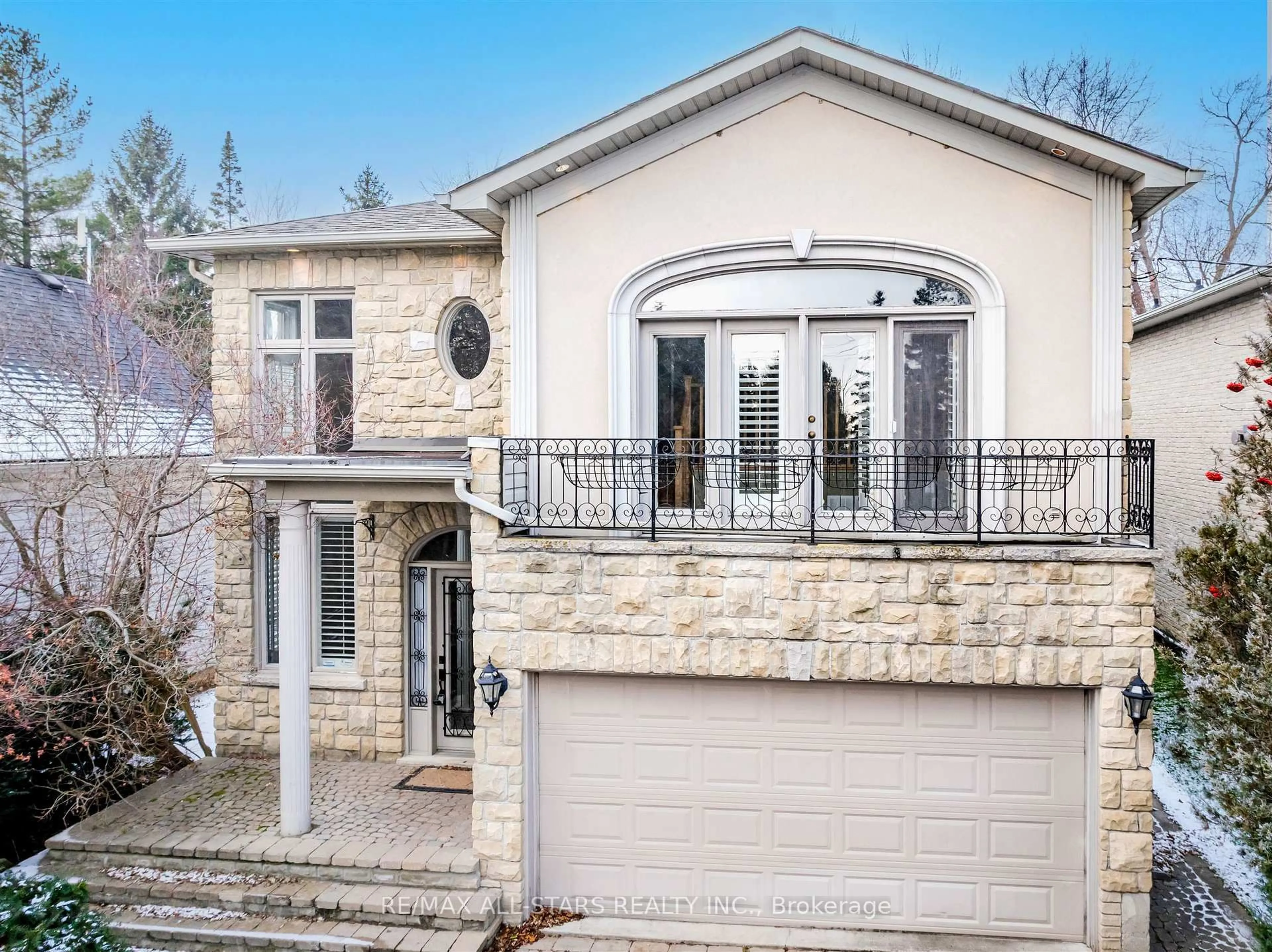 Home with brick exterior material, street for 458 Guildwood Pkwy, Toronto Ontario M1E 1R5