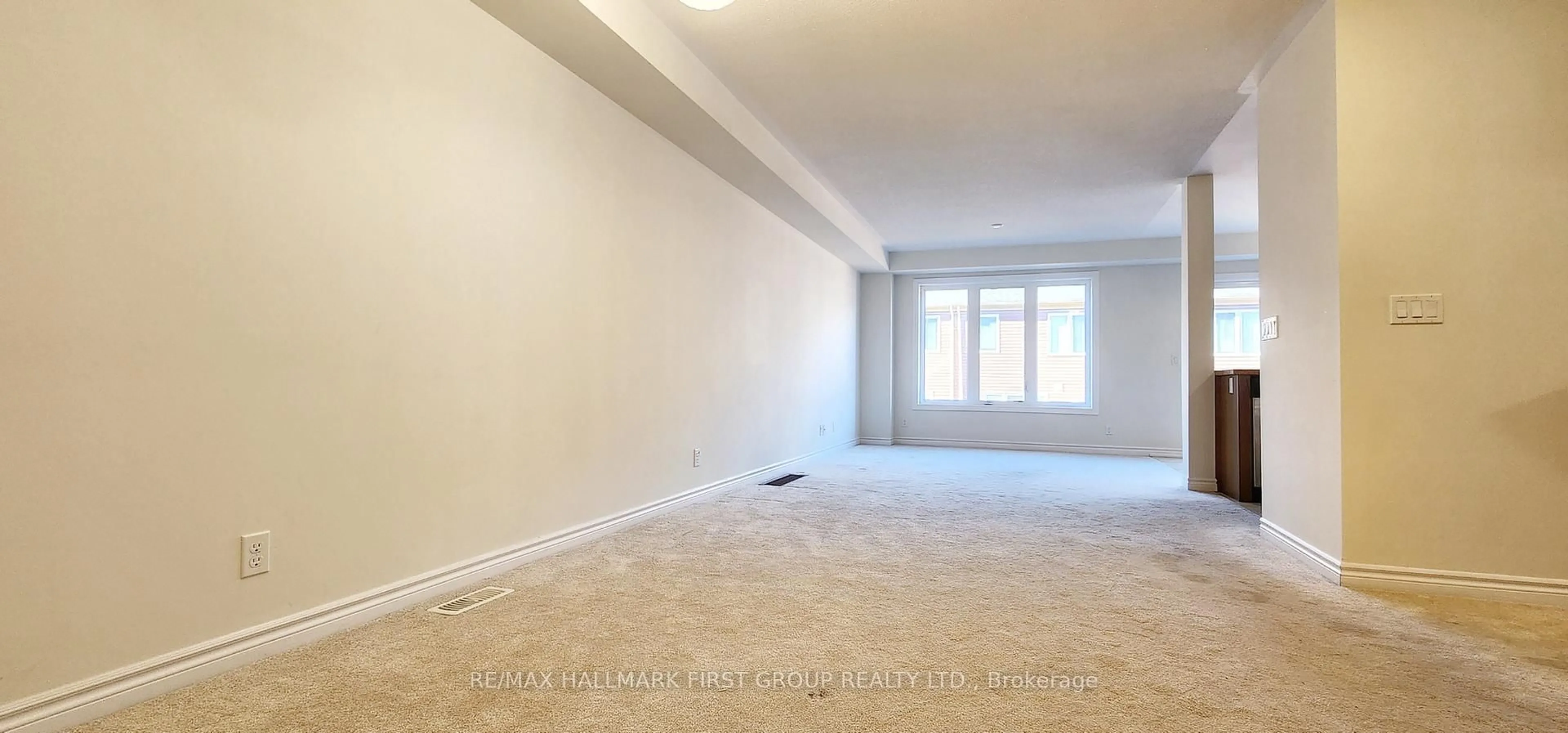 A pic of a room for 2448 Steeplechase St, Oshawa Ontario L1L 0J6