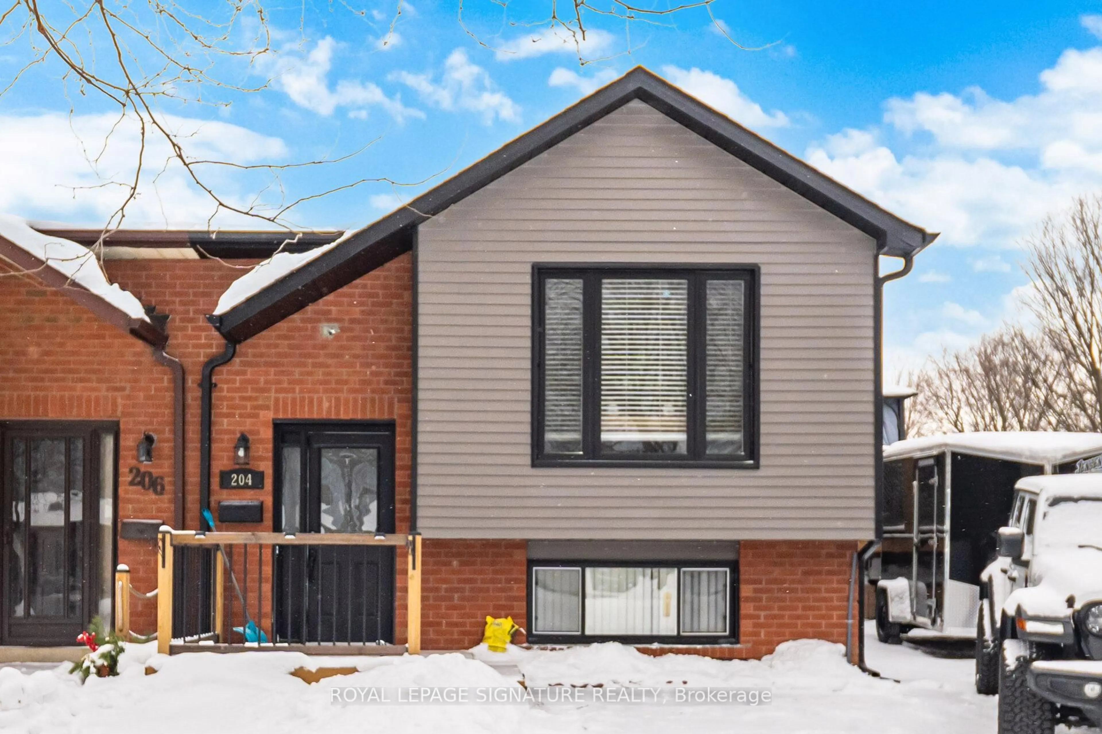 Home with brick exterior material, street for 204 Medina Crt, Oshawa Ontario L1J 7E1