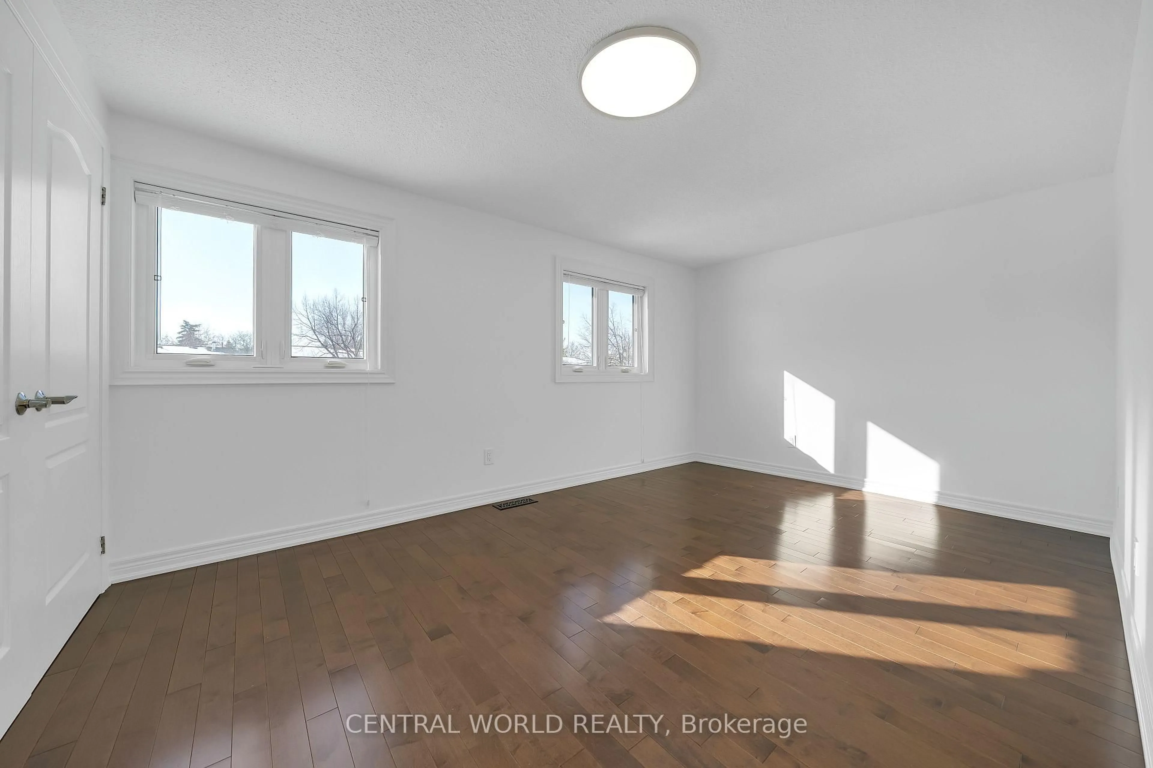 A pic of a room for 28 Moorehouse Dr, Toronto Ontario M1V 2E1