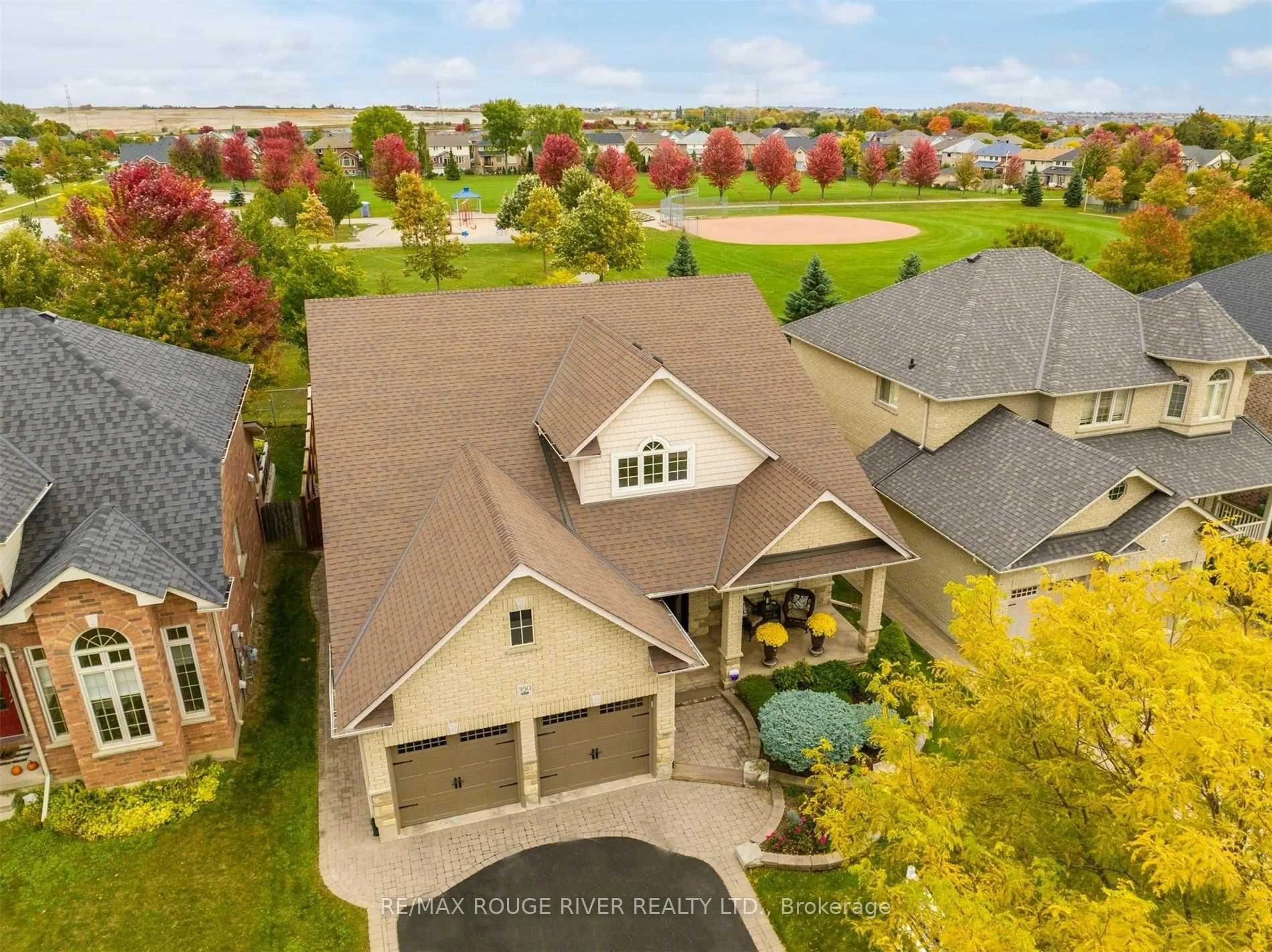 A pic from outside/outdoor area/front of a property/back of a property/a pic from drone, unknown for 350 Raike Dr, Oshawa Ontario L1L 0B1