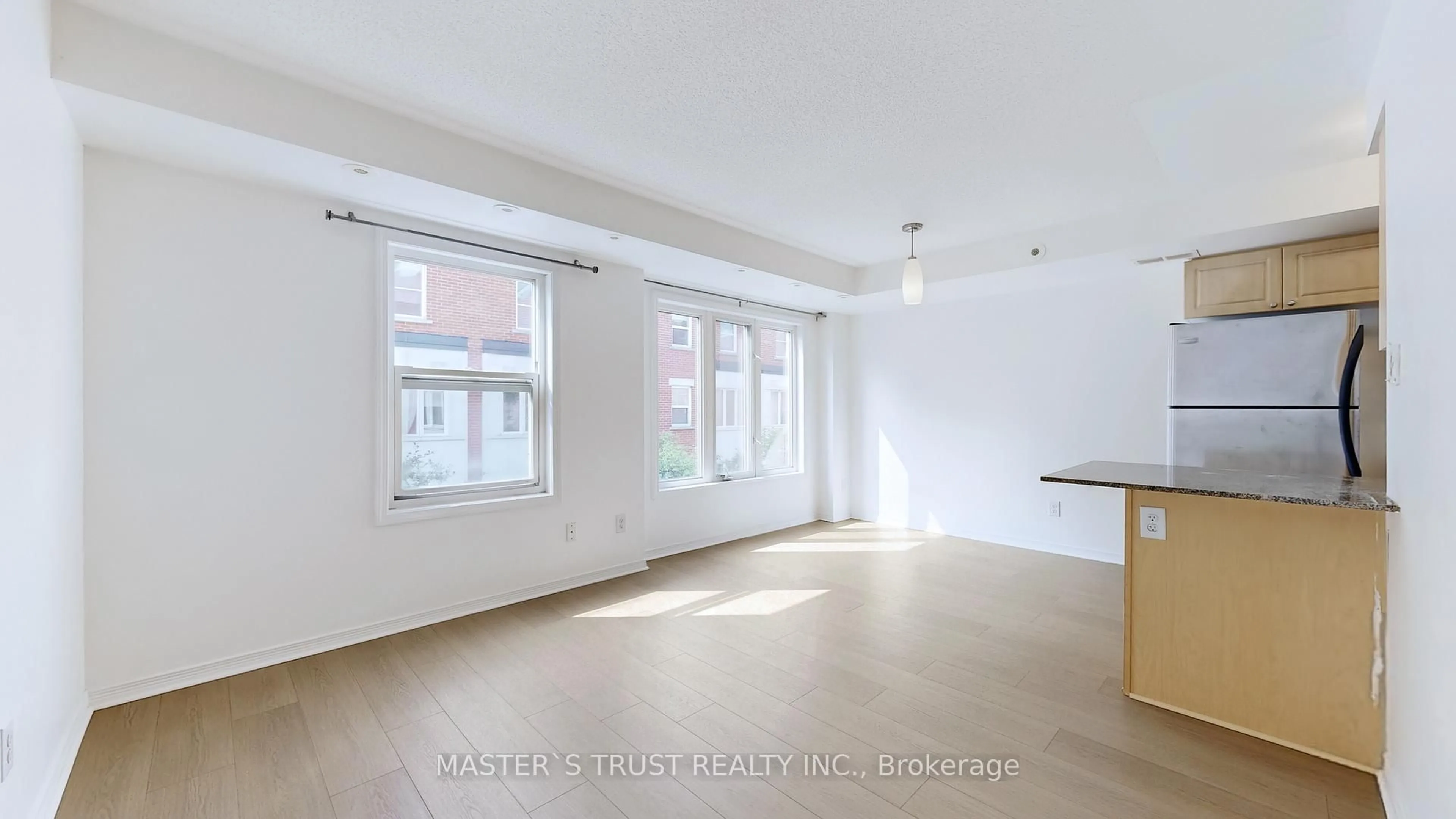 A pic of a room for 74 Munro St #Unit4, Toronto Ontario M4M 2S9