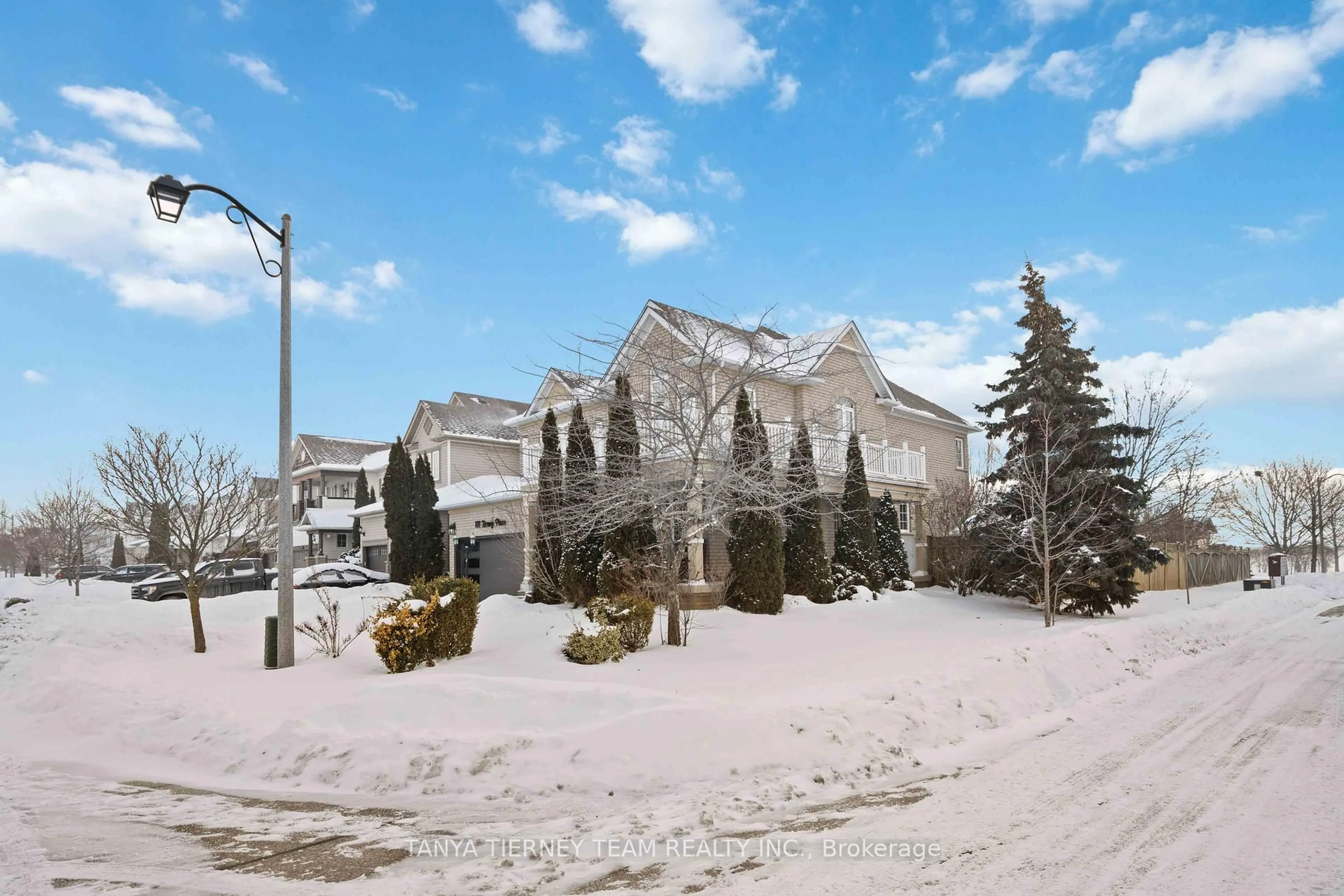 Unknown for 101 Tunney Pl, Whitby Ontario L1M 2G4