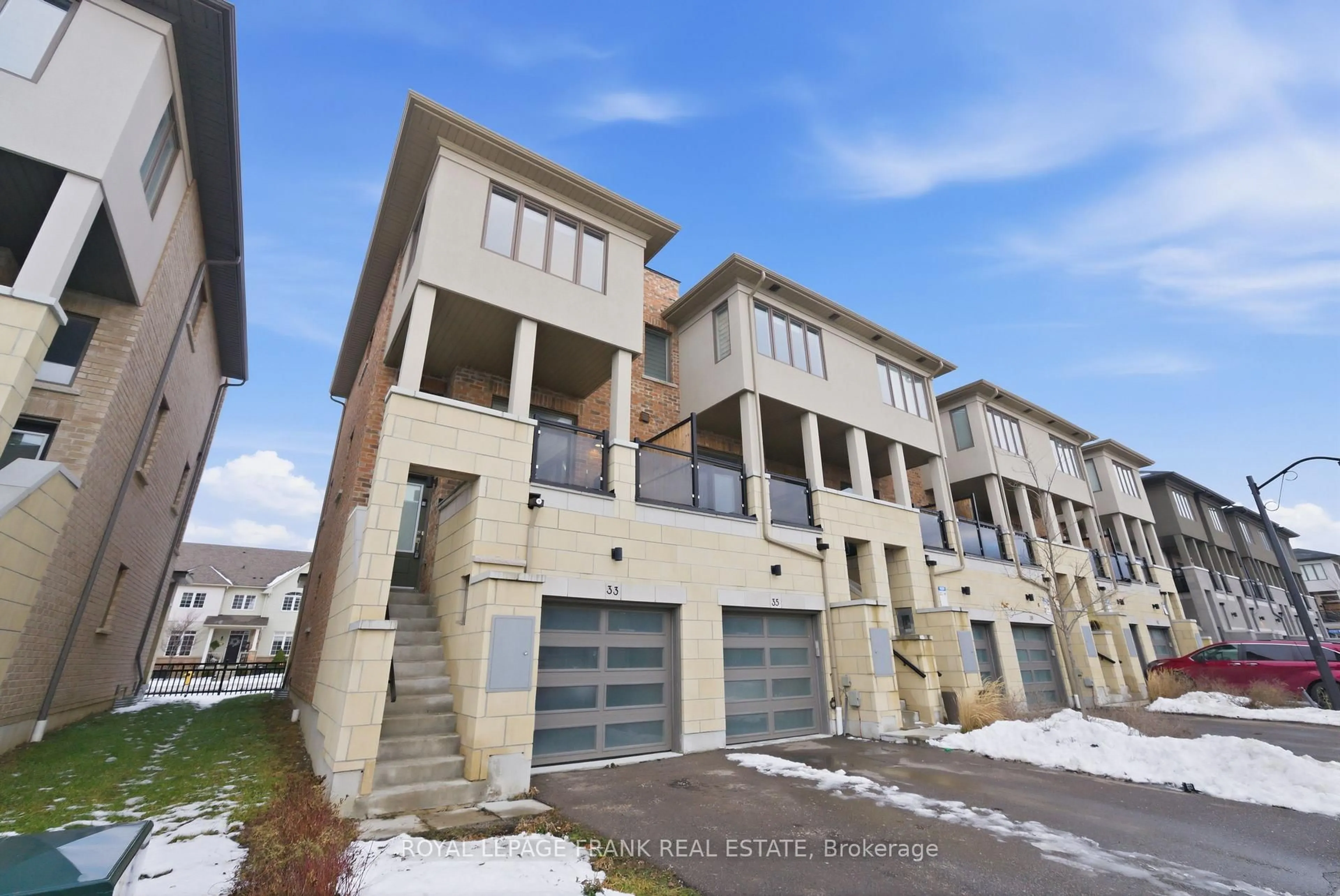 Unknown for 33 Donald Fleming Way #65, Whitby Ontario L1R 0N8