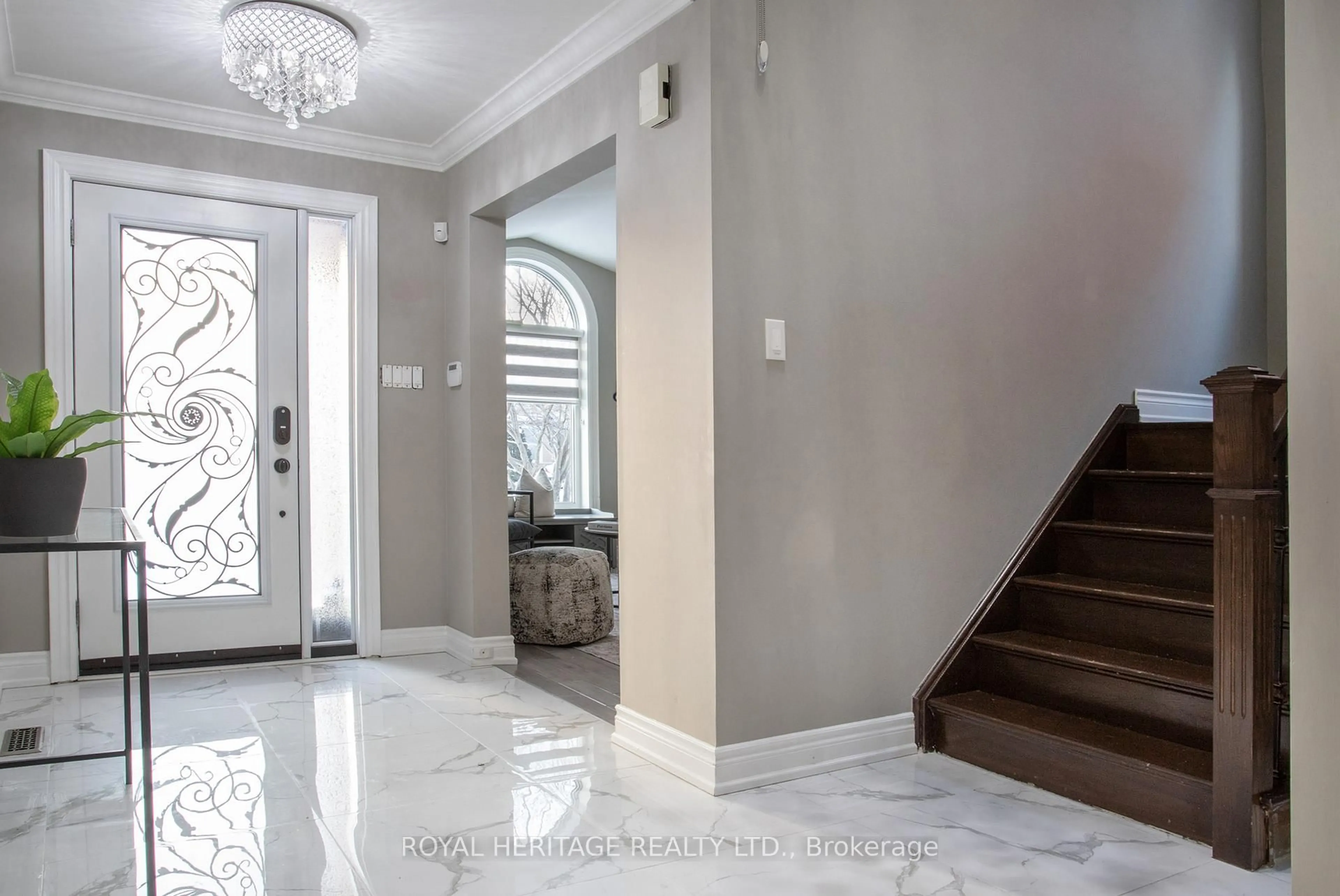 Indoor entryway for 9 Sato St, Whitby Ontario L1R 2E6