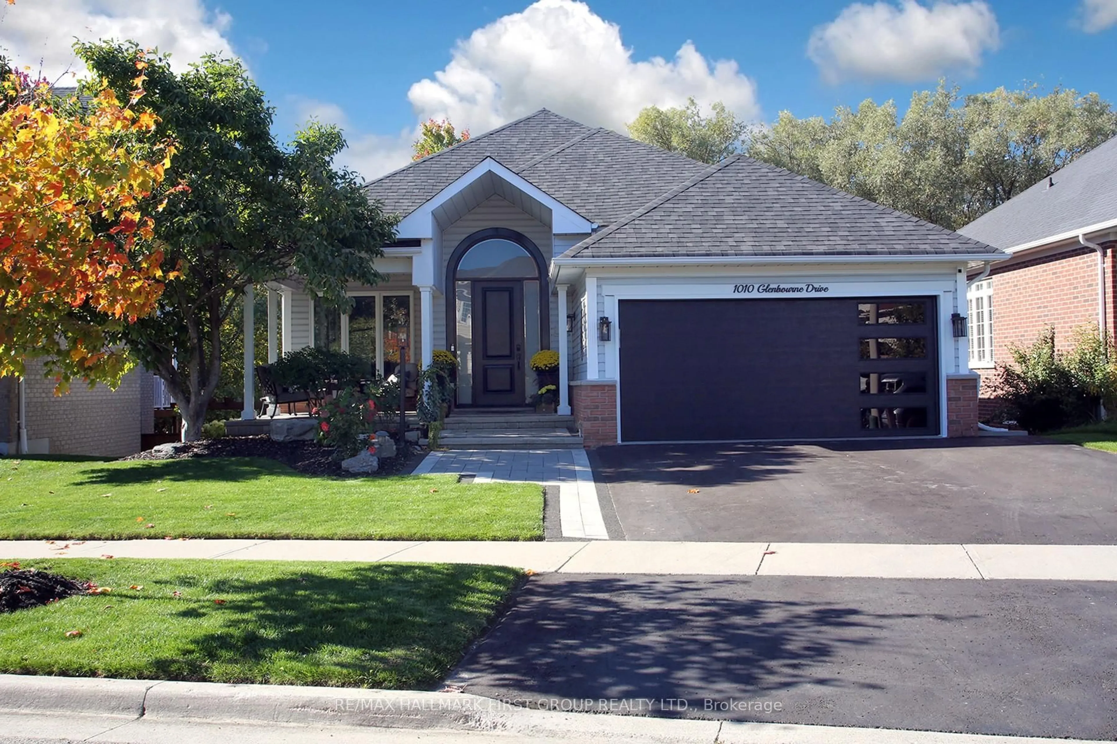 Home with vinyl exterior material, street for 1010 Glenbourne Dr, Oshawa Ontario L1K 2P9