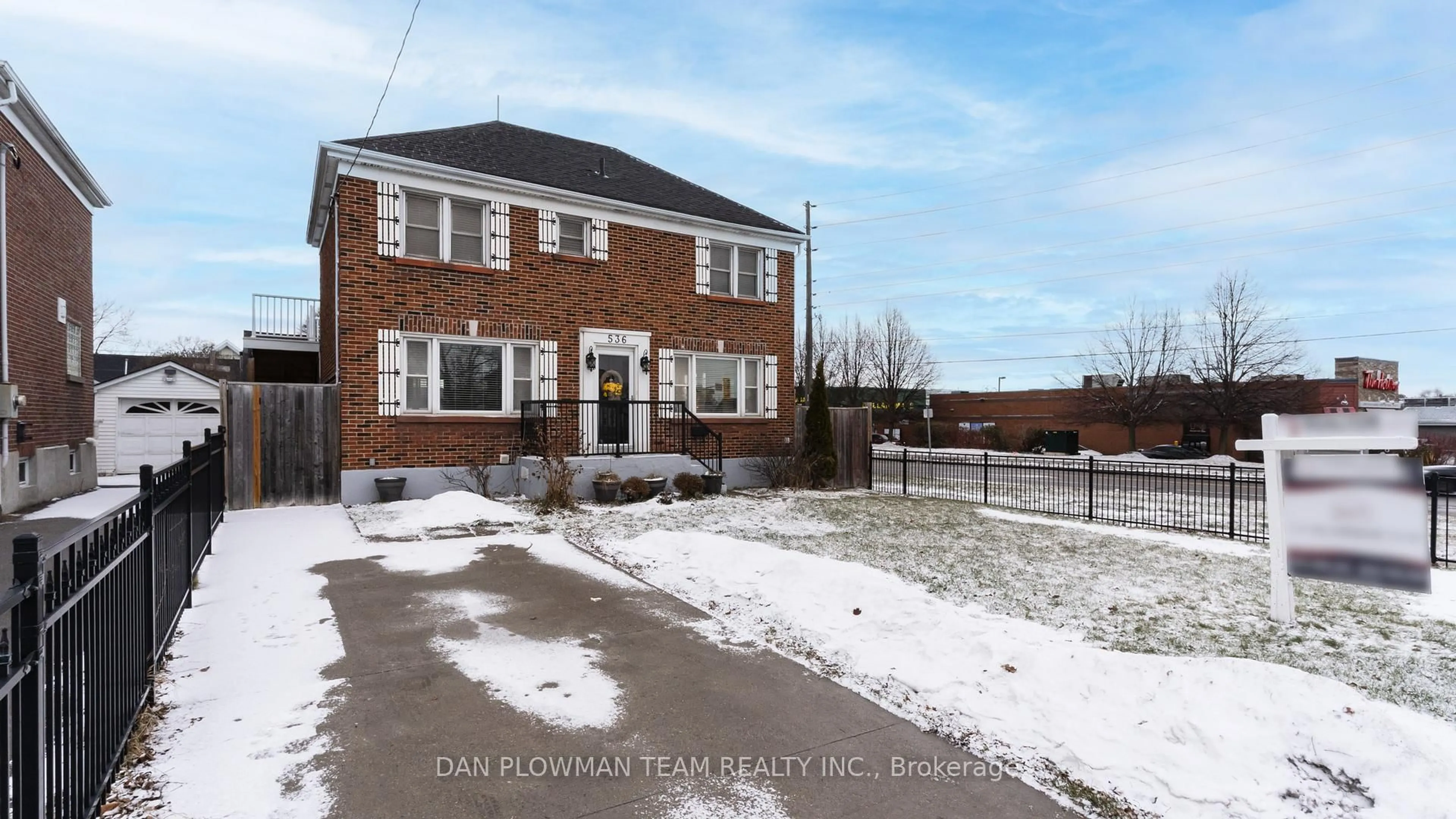 Home with brick exterior material, street for 536 King St, Oshawa Ontario L1H 1G1